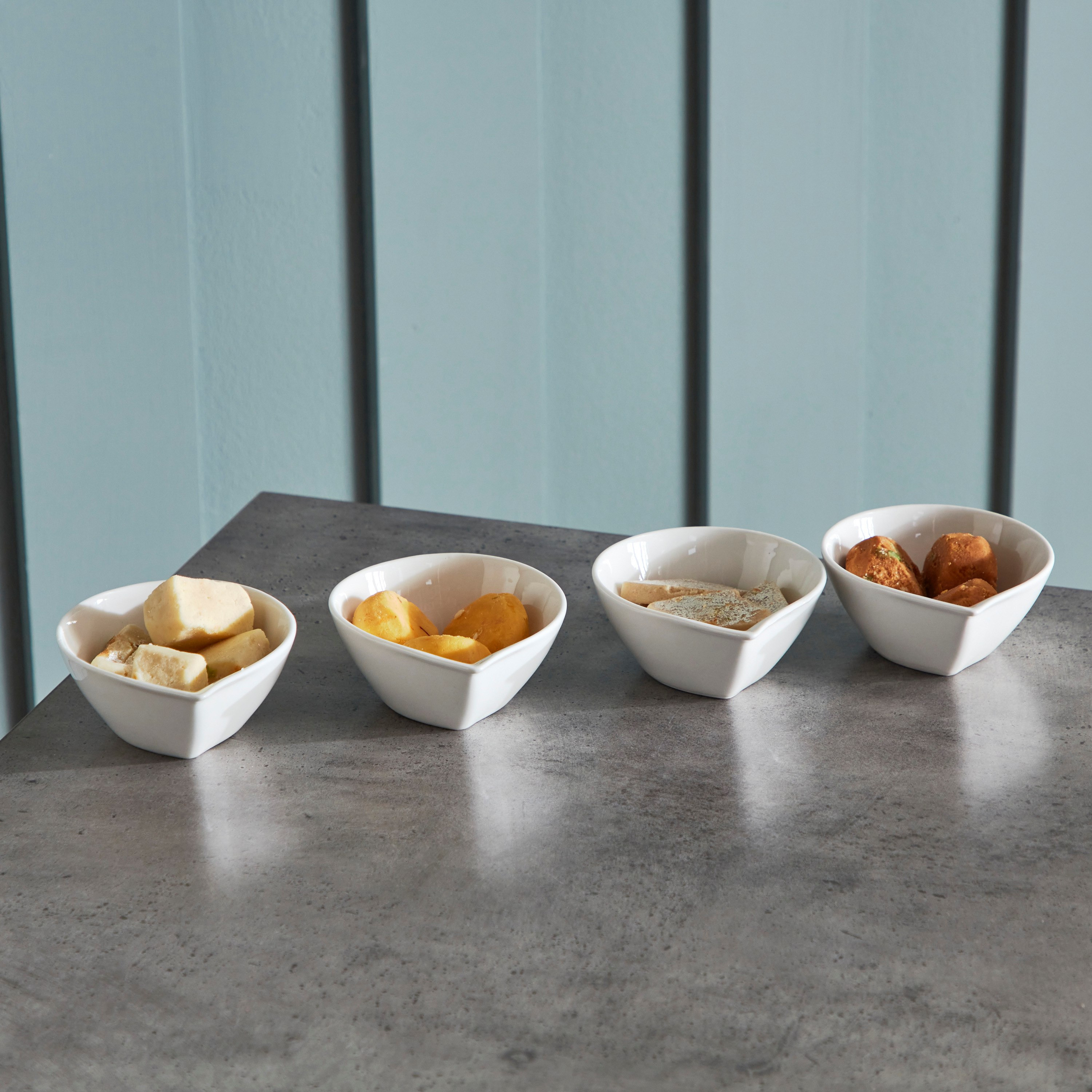 وعاء من نوفا - طقم من 4 قطع-hbxdecorandfurnishings-tabletop-crockery-image-1