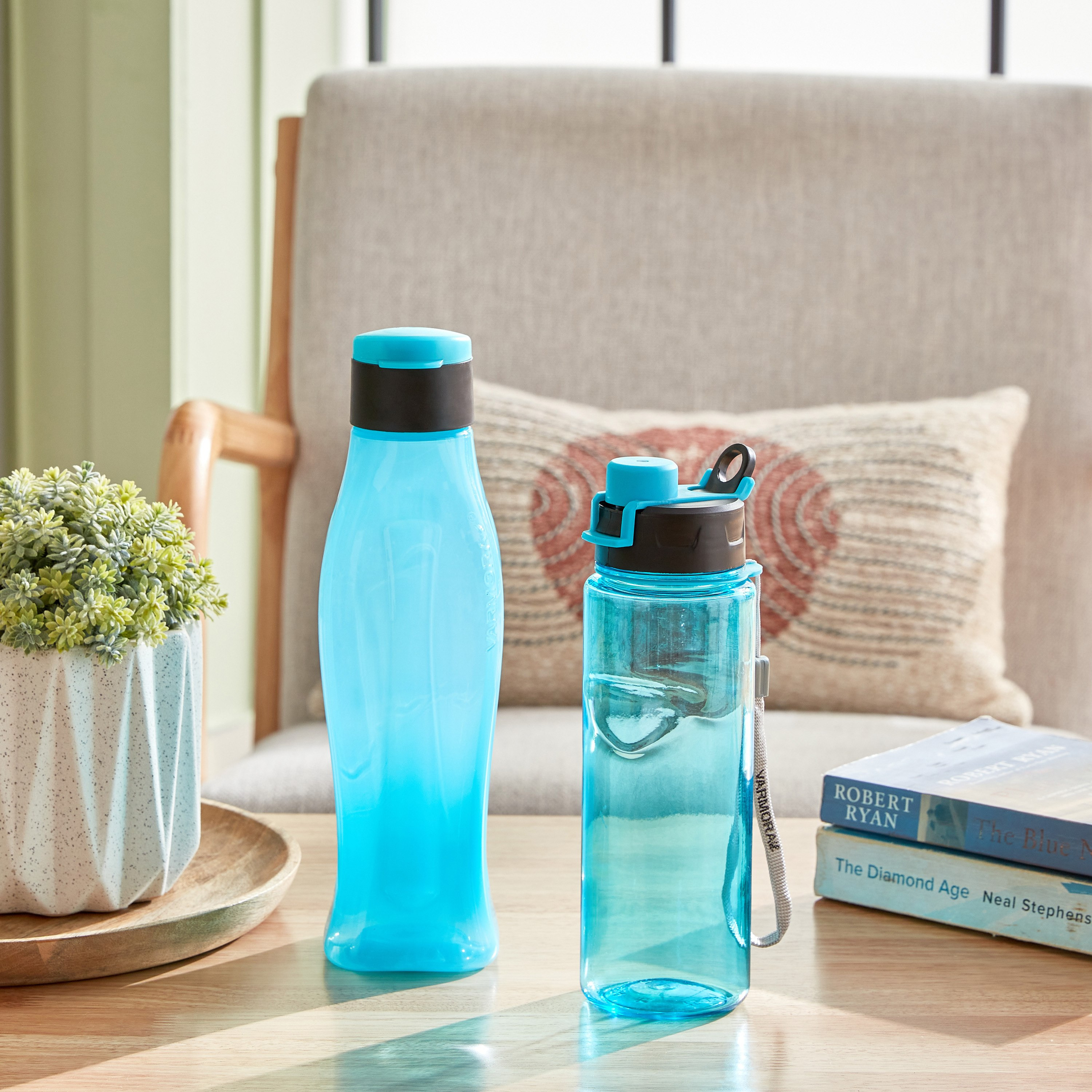 Midas Clear Sports Bottle - 650 ml-hbxhomeware-diningandtabletop-bottles-image-4
