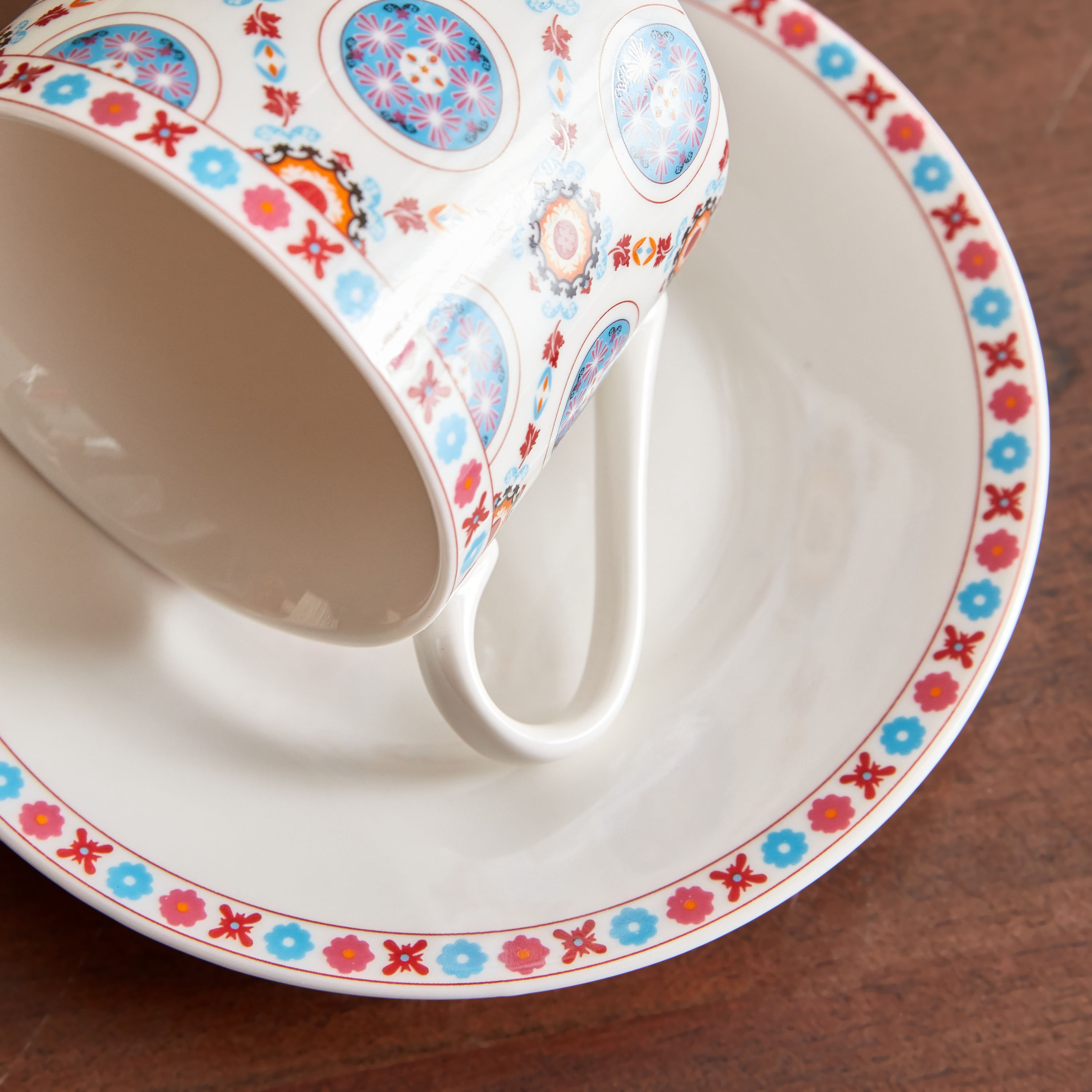 فناجين شاي وصحون من ماجيستيك - طقم من 4 قطع-hbxhomeware-hbxkitchen-image-6