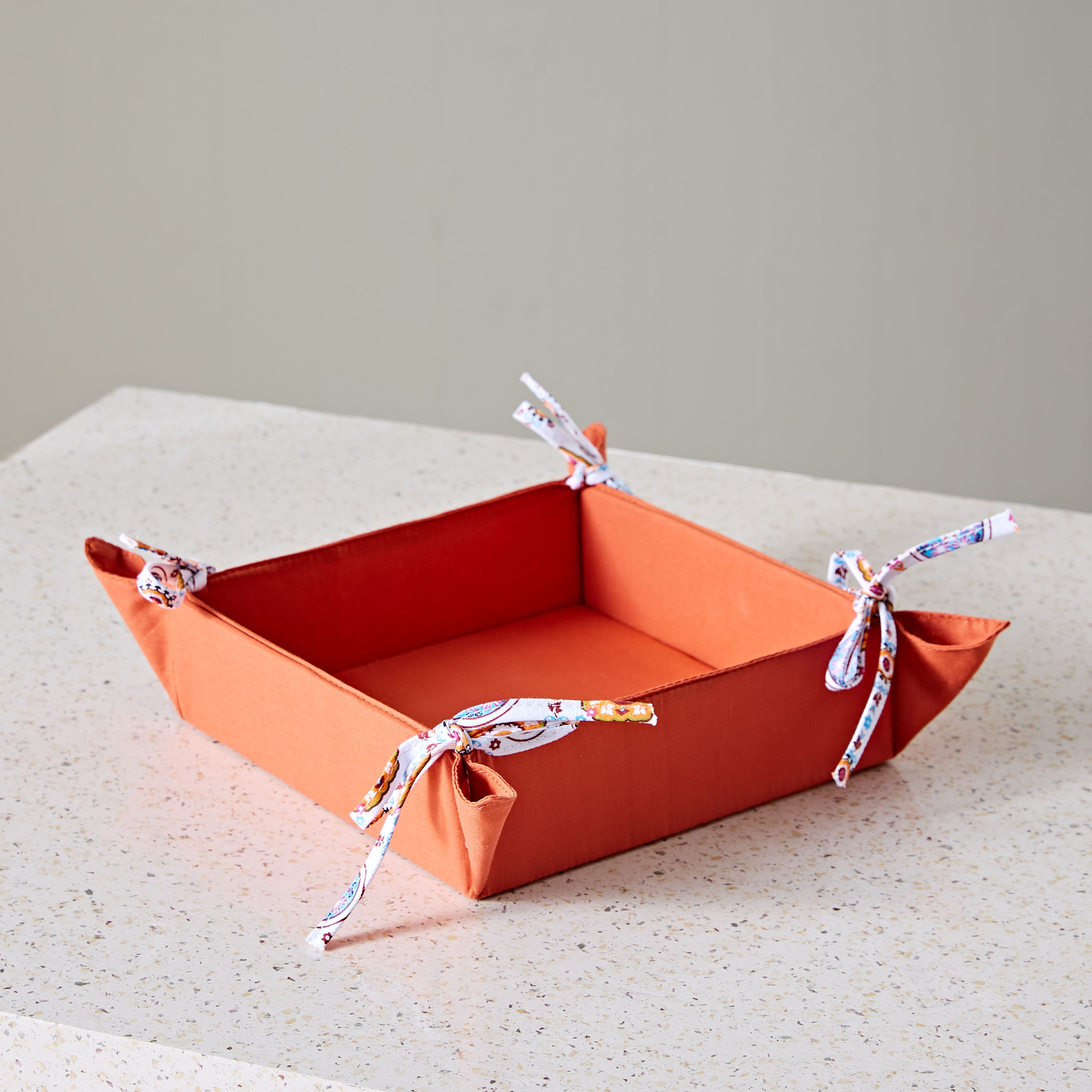 سلة خبز من ماجيستيك - 33x33 سم-hbxdecorandfurnishings-tabletop-serveware-image-3