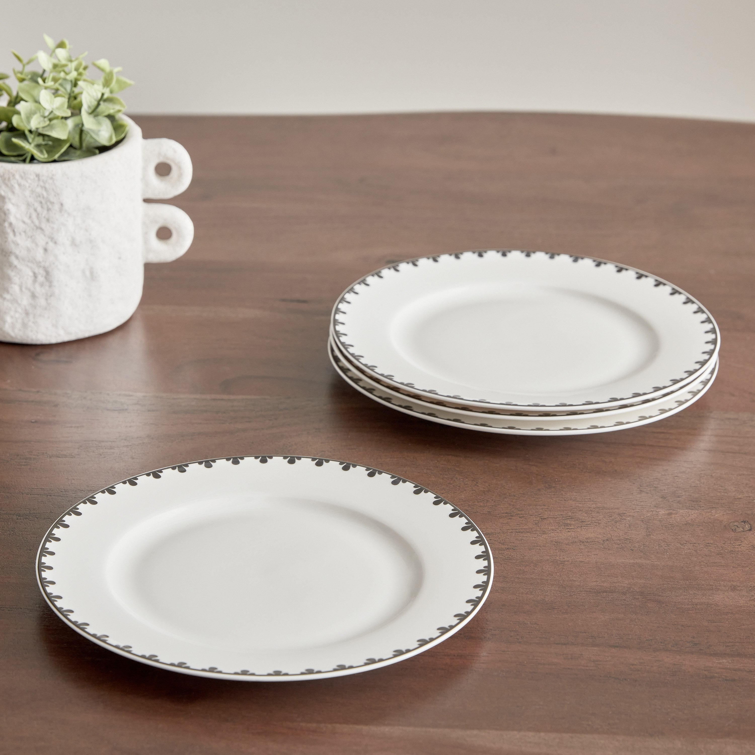 صحن مقبلات من جوستو - طقم من 4 قطع-hbxdecorandfurnishings-tabletop-crockery-image-1