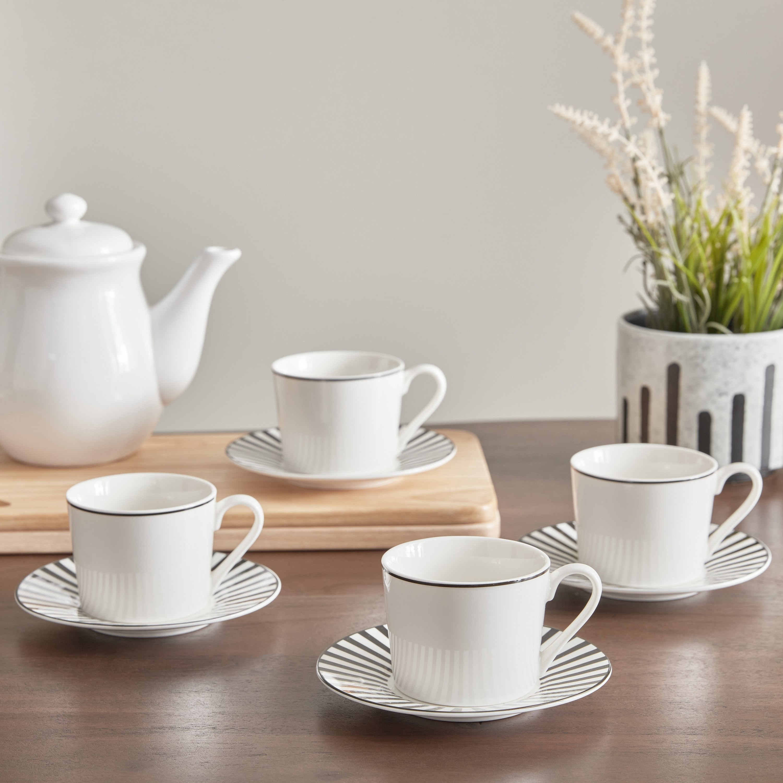 Gusto Tea Cup and Saucer - Set of 4-hbxhomeware-hbxkitchen-image-1