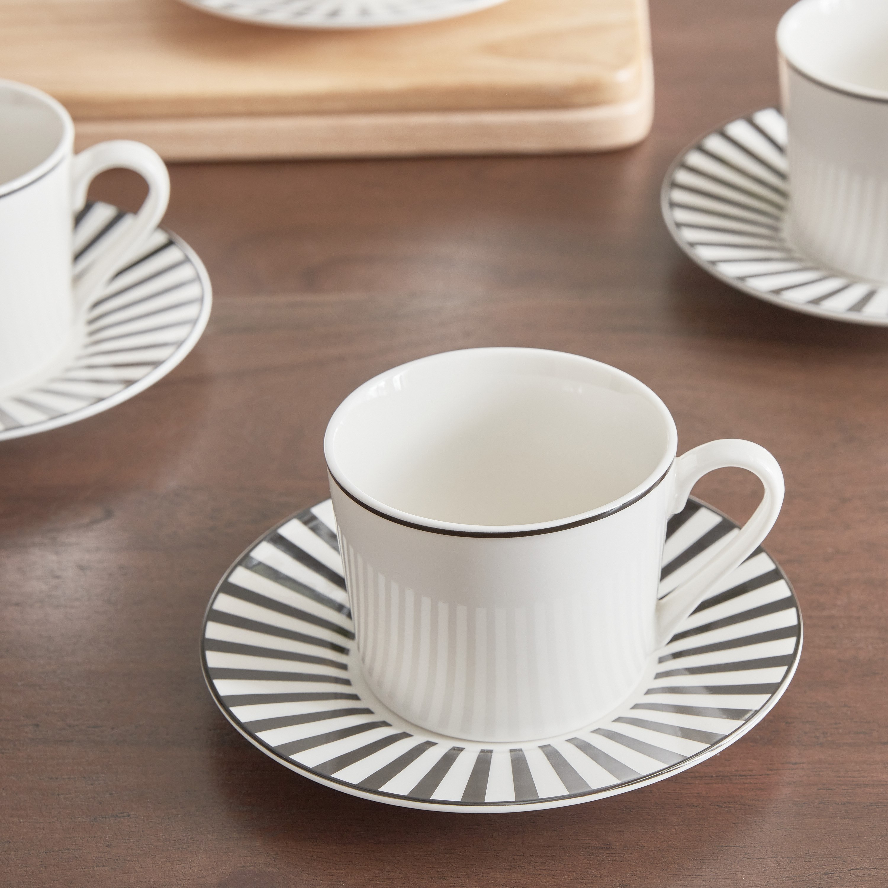 Gusto Tea Cup and Saucer - Set of 4-hbxhomeware-hbxkitchen-image-2