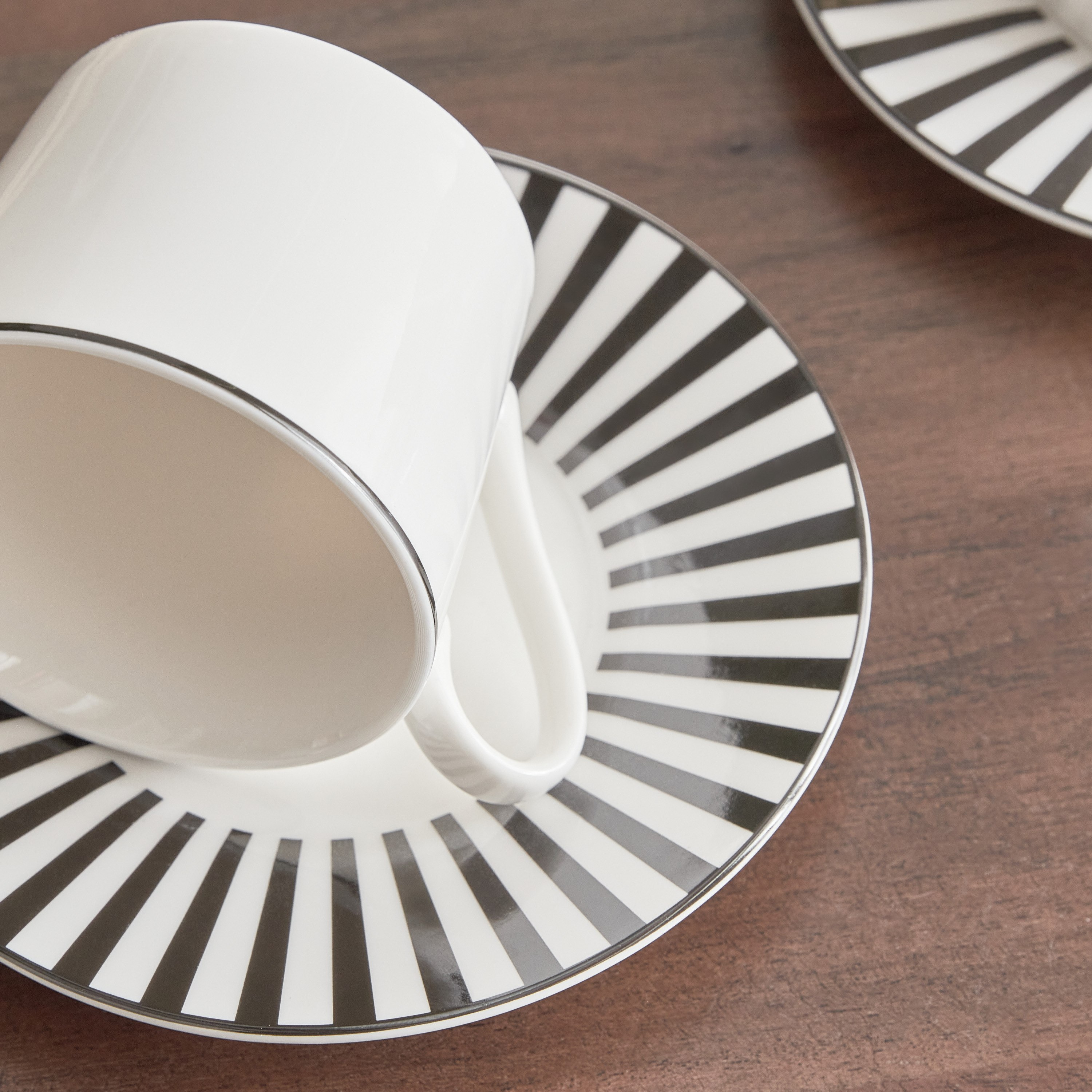 Gusto Tea Cup and Saucer - Set of 4-hbxhomeware-hbxkitchen-image-6