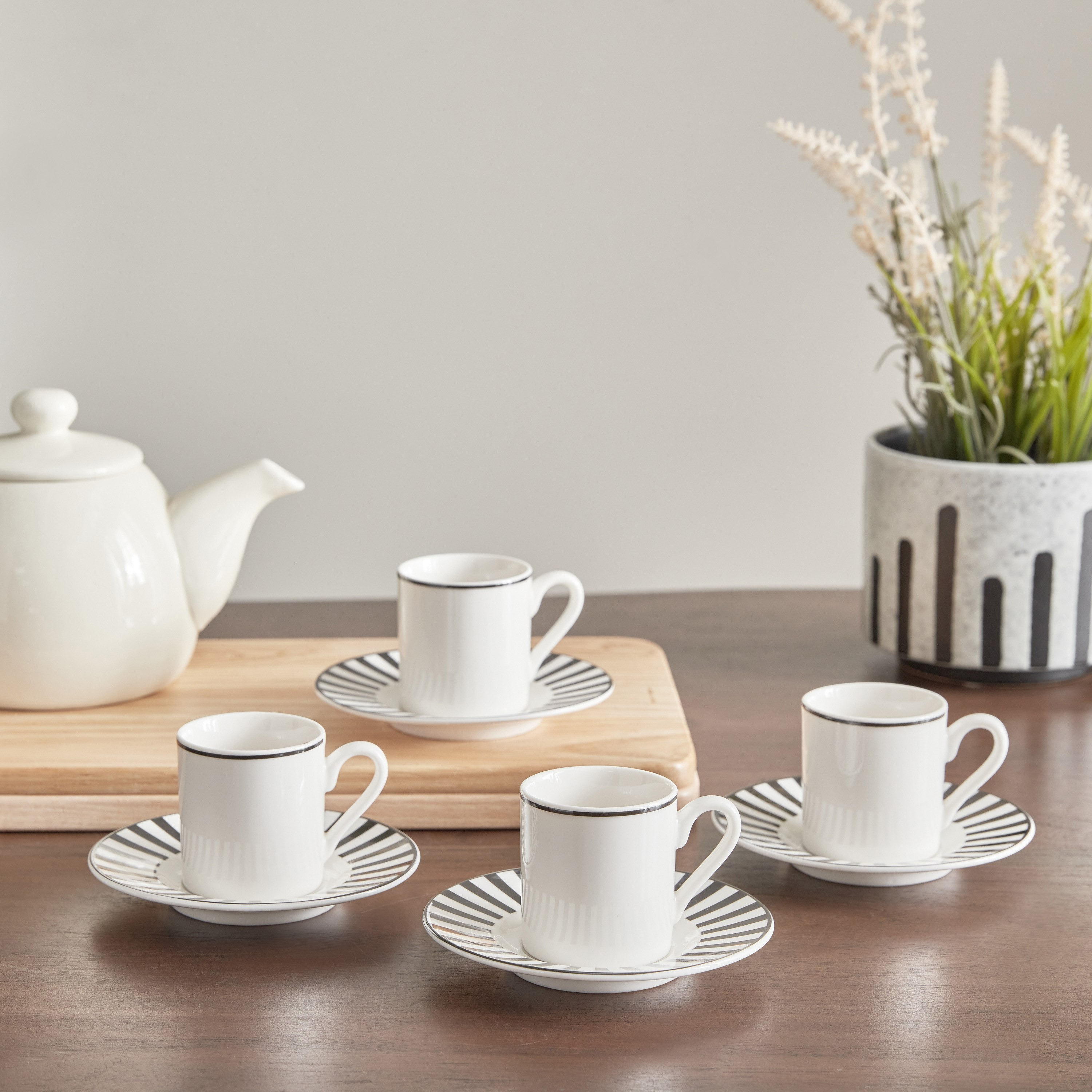 فناجين إسبريسو وصحون من جوستو - طقم من 4 قطع-hbxhomeware-hbxkitchen-image-1