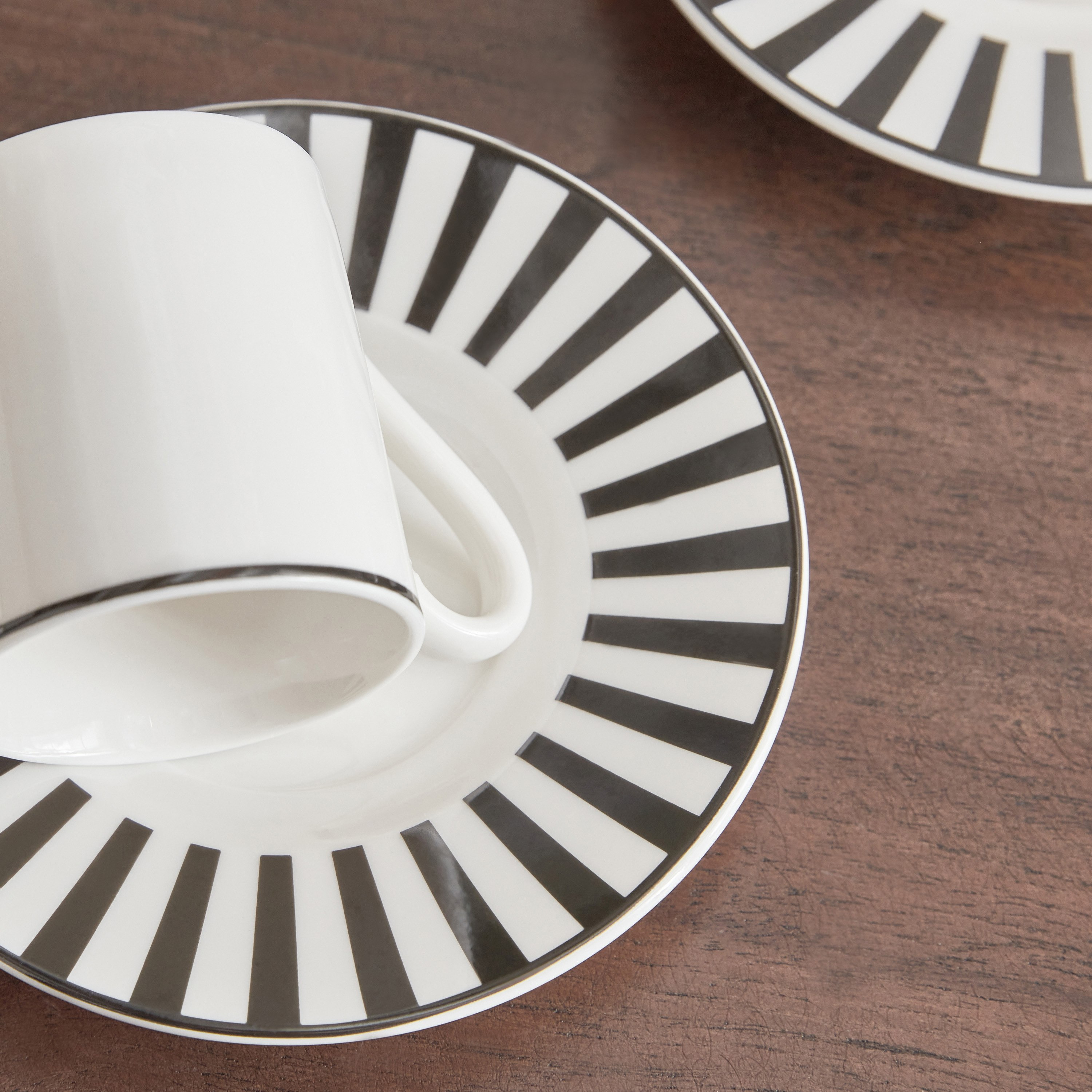 فناجين إسبريسو وصحون من جوستو - طقم من 4 قطع-hbxhomeware-hbxkitchen-image-6