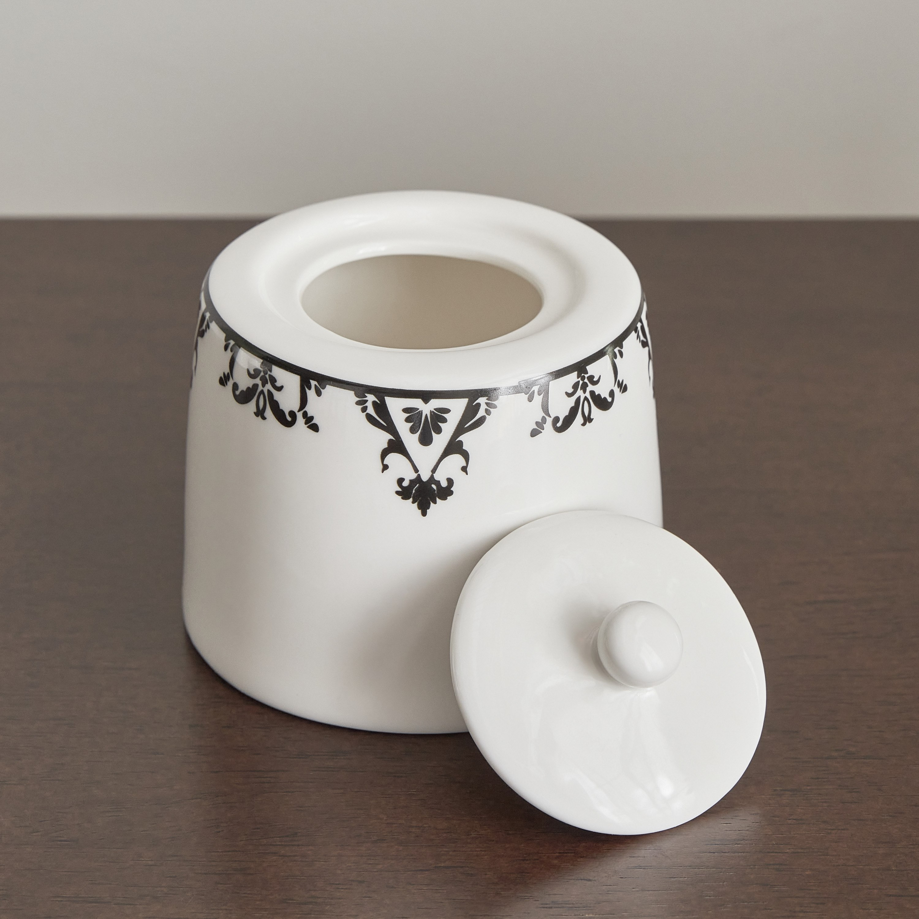 Gusto Sugar Pot-hbxhomeware-hbxkitchen-image-2