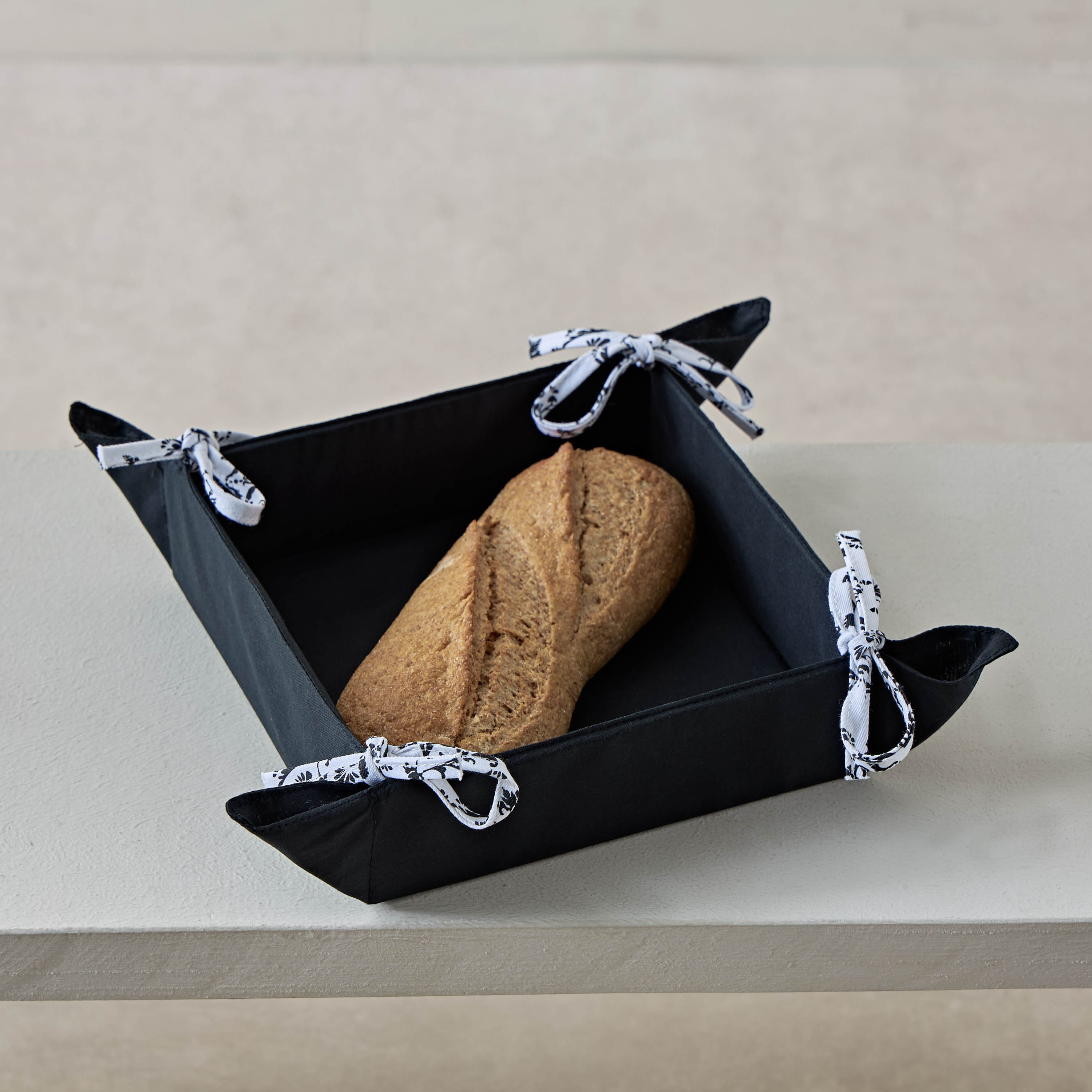سلة خبز من جوستو- 33x33 سم-hbxdecorandfurnishings-tabletop-serveware-image-1