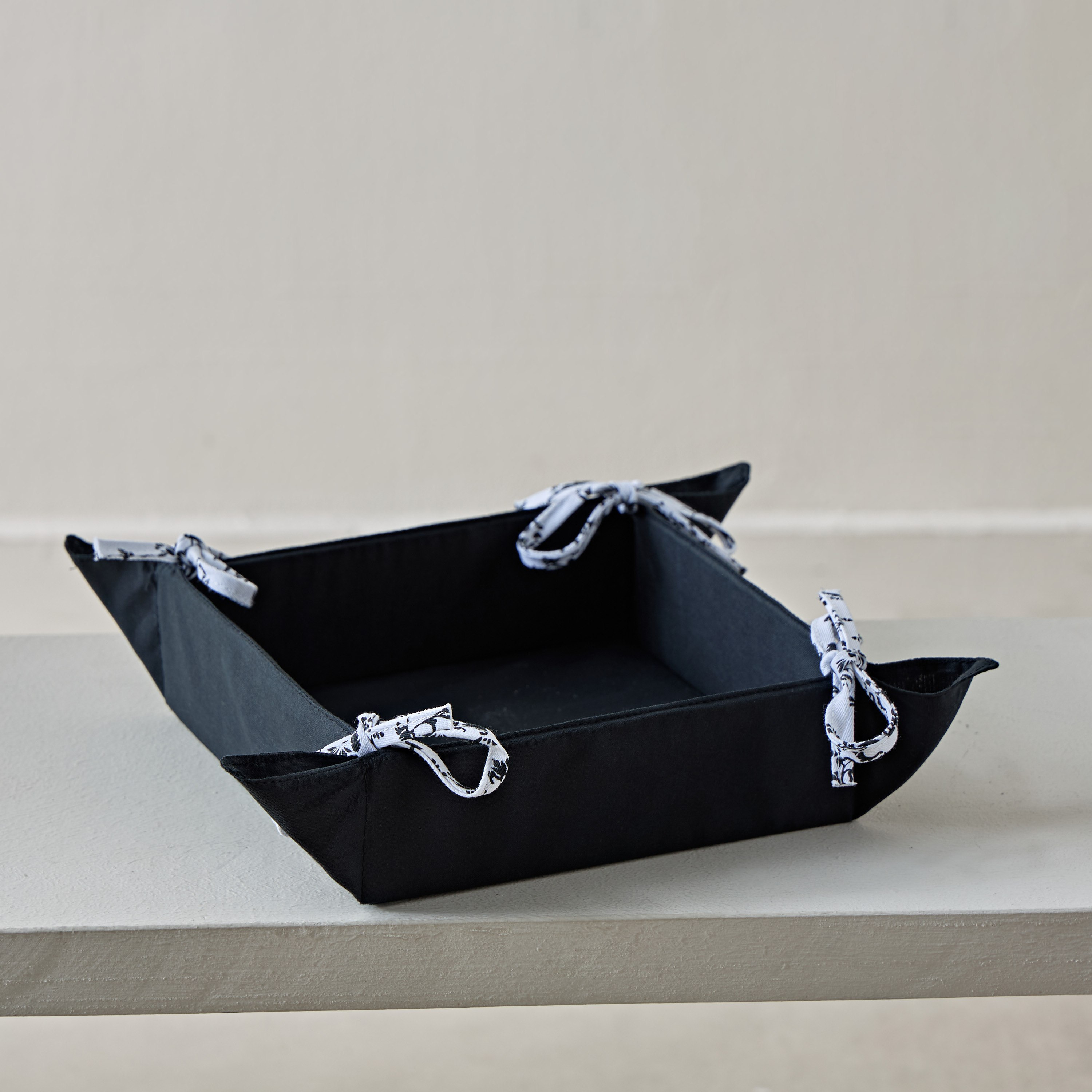 سلة خبز من جوستو- 33x33 سم-hbxdecorandfurnishings-tabletop-serveware-image-2