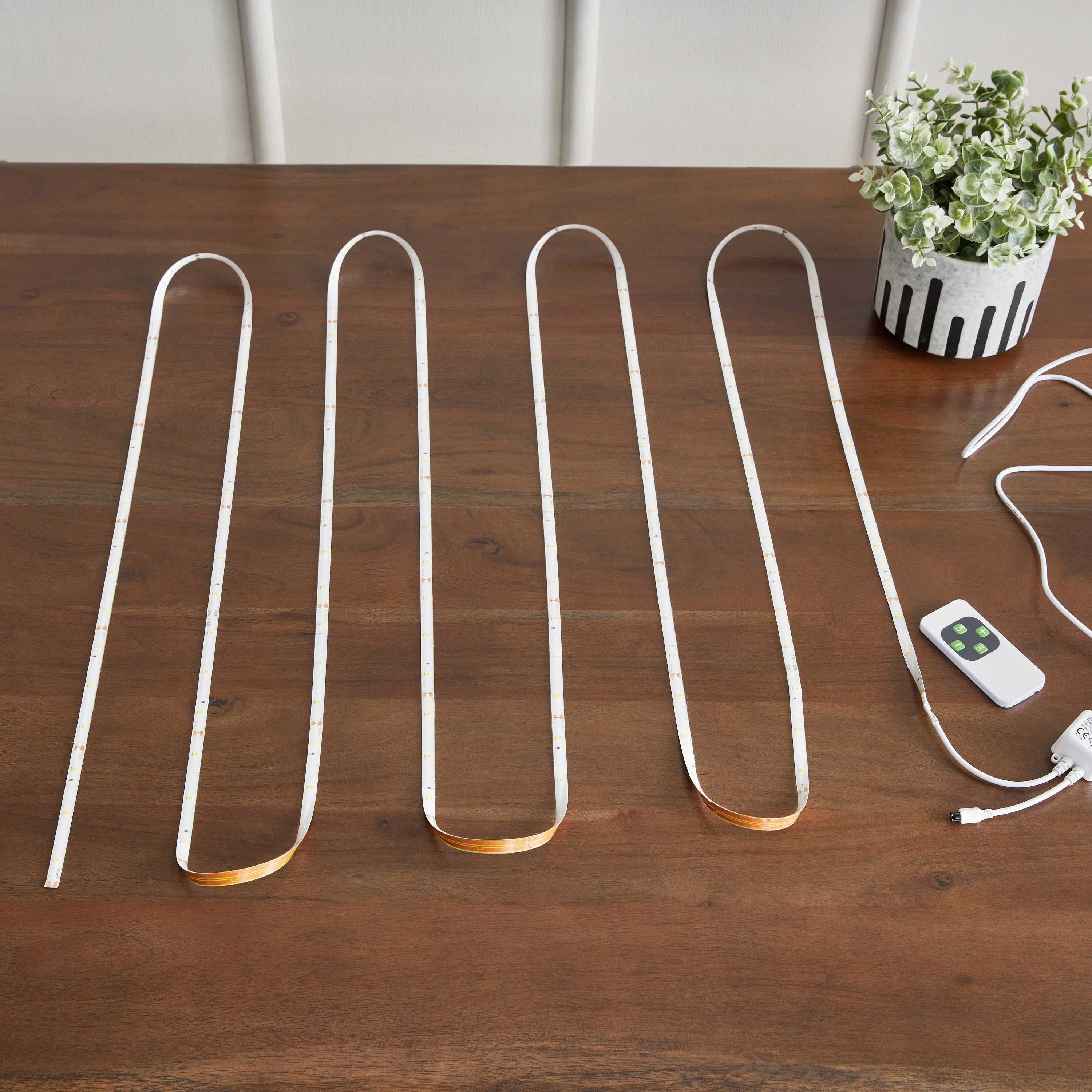 Lita Warm White LED Strip Light with Remote Control - 5 m-hbxdiningroom-lighting-decorativesandstringlights-image-1