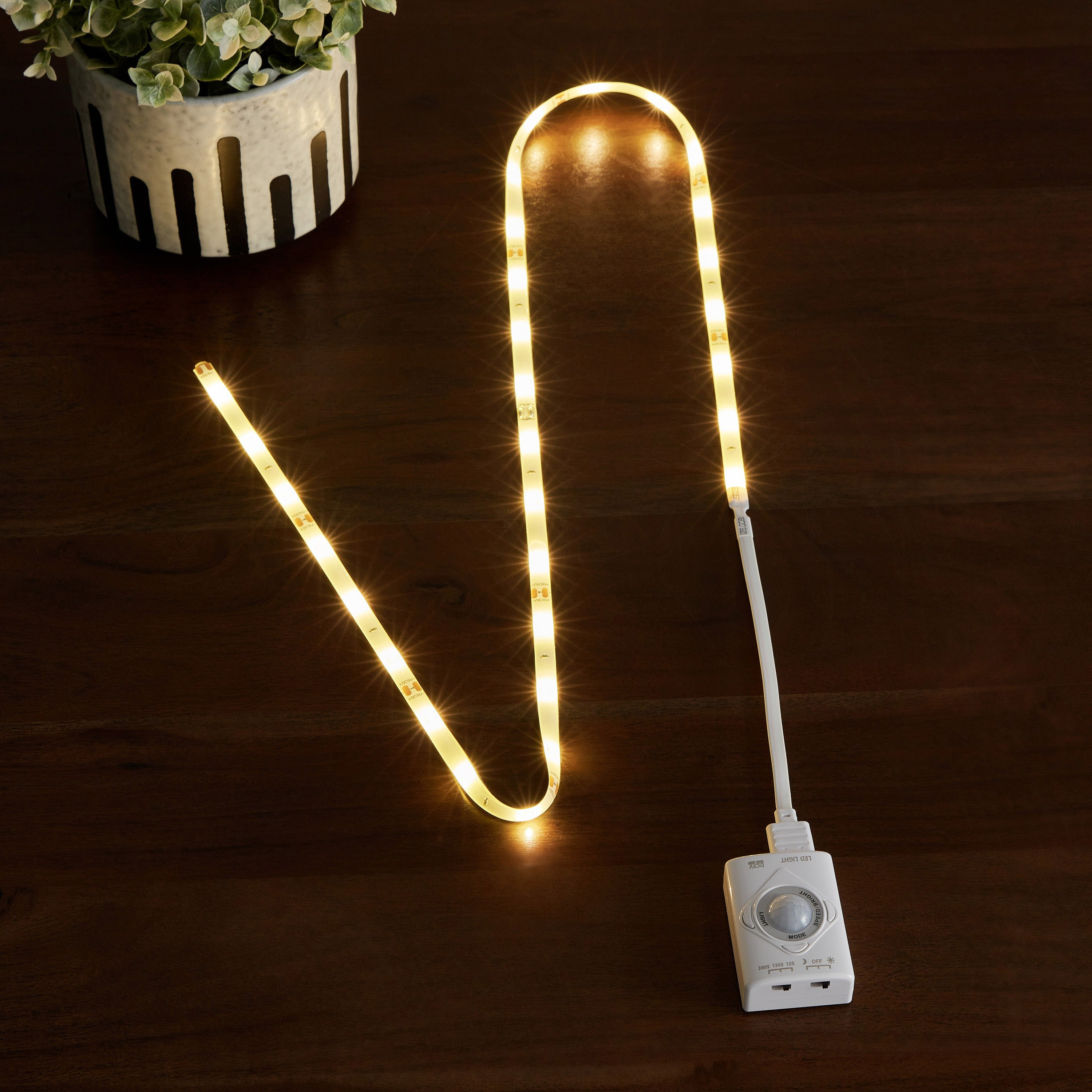 شريط إضاءة إل إي دي أبيض بمستشعر من ليتا - 1 متر-hbxdiningroom-lighting-decorativesandstringlights-image-2
