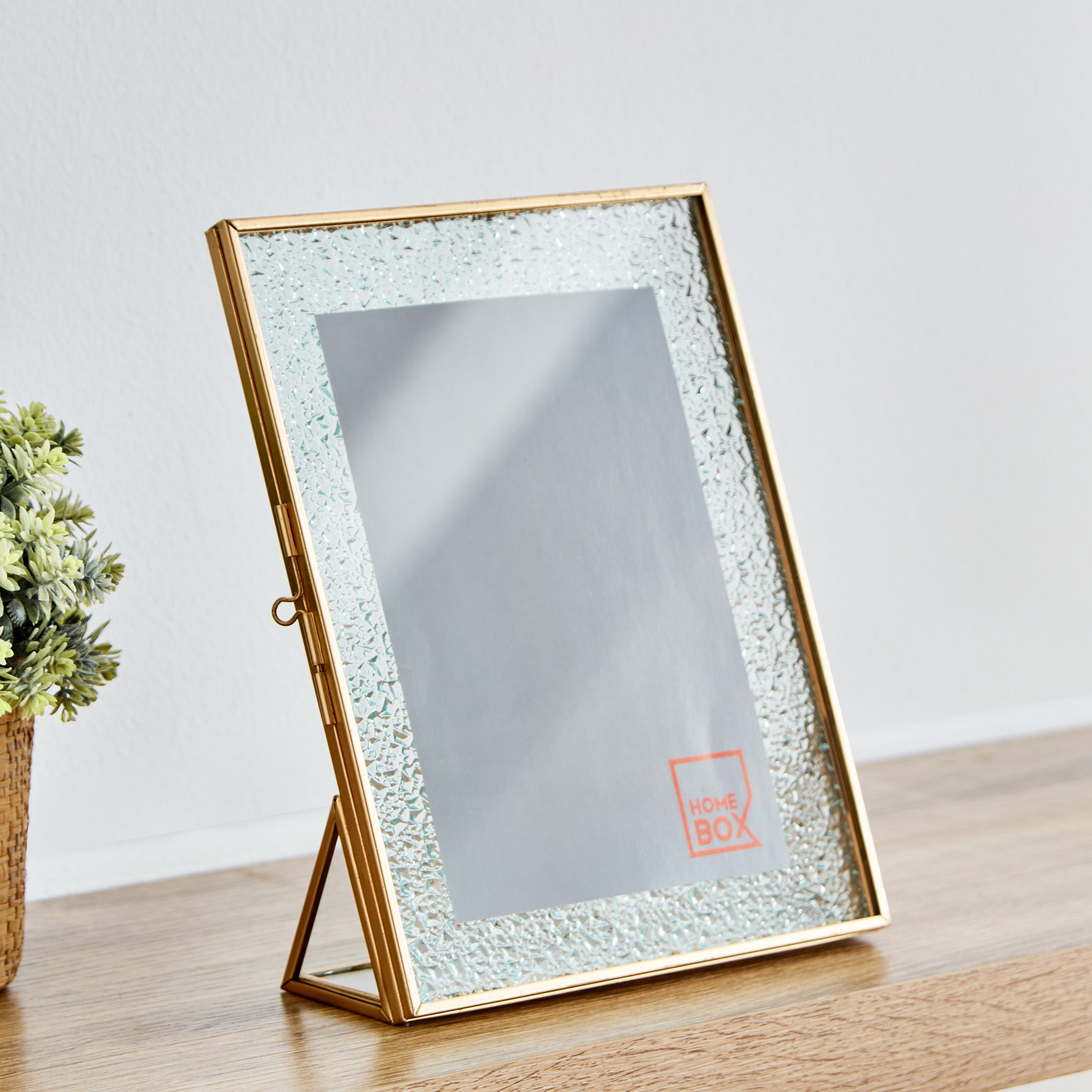 برواز صور زجاجي من ريبا - 18x23x5.5 سم-hbxbedroom-decorandaccessories-photoframes-image-1
