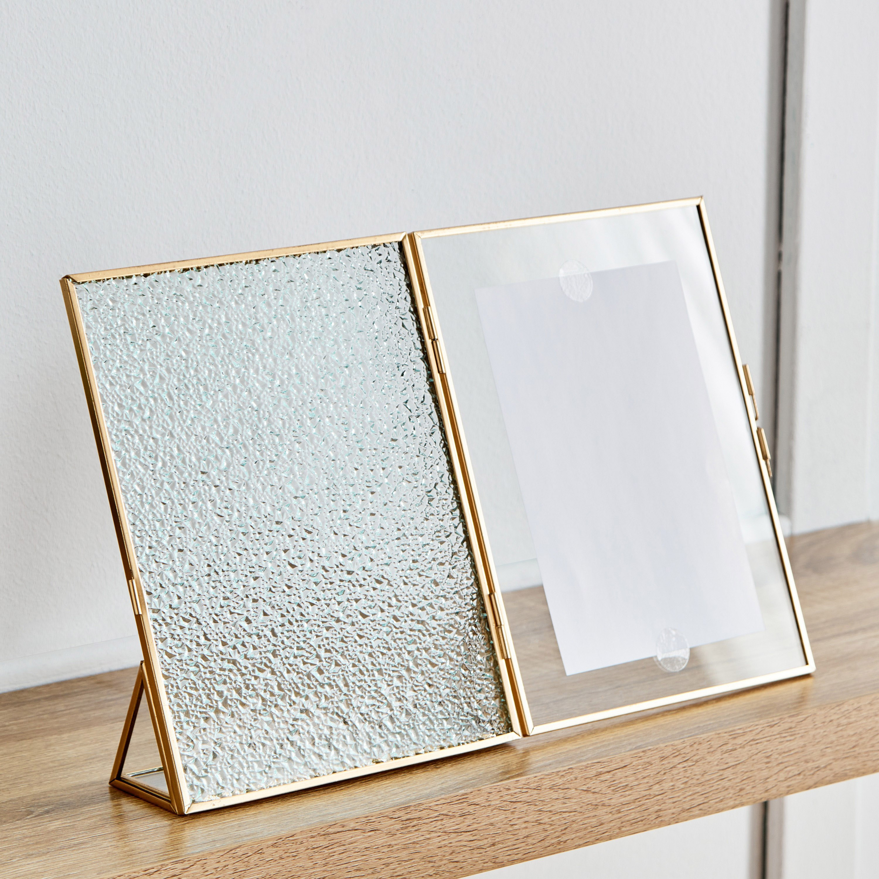 برواز صور زجاجي من ريبا - 18x23x5.5 سم-hbxbedroom-decorandaccessories-photoframes-image-2