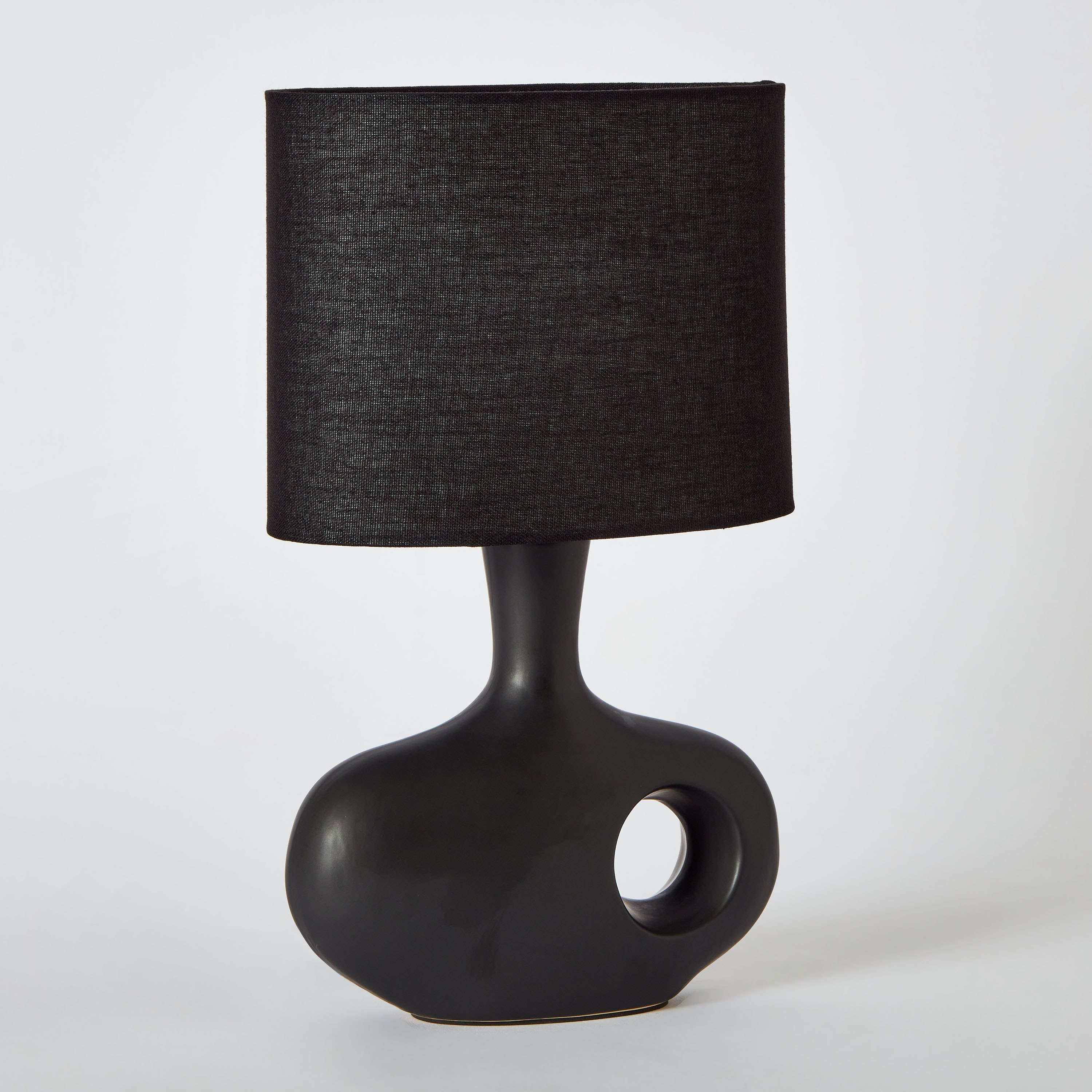 مصباح طاولة سيراميك بغطاء كتان من نوفالي - 38 سم-hbxbedroom-lighting-tablelamps-image-6