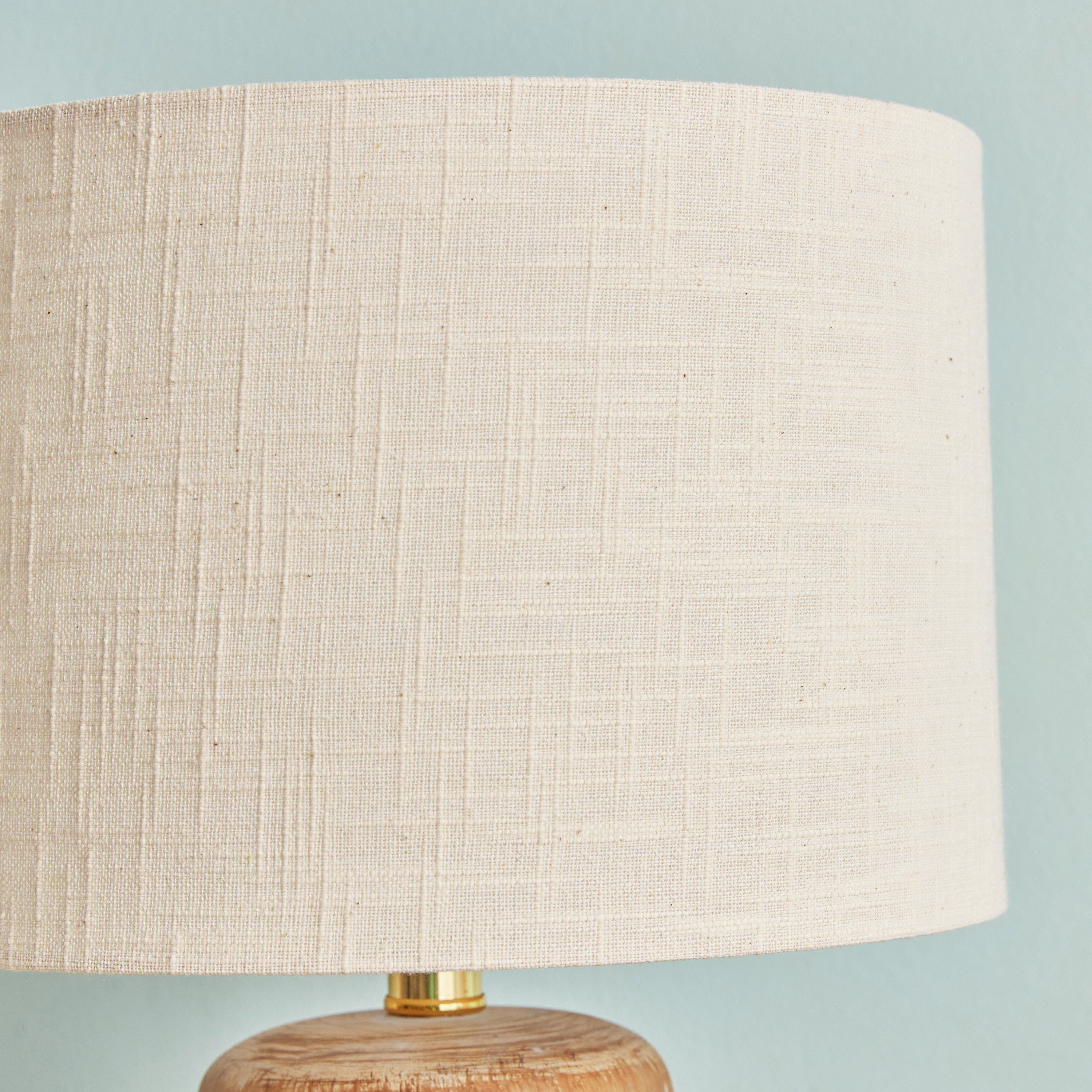مصباح طاولة سيراميك بغطاء كتان من نوفالي - 56 سم-hbxbedroom-lighting-tablelamps-image-3