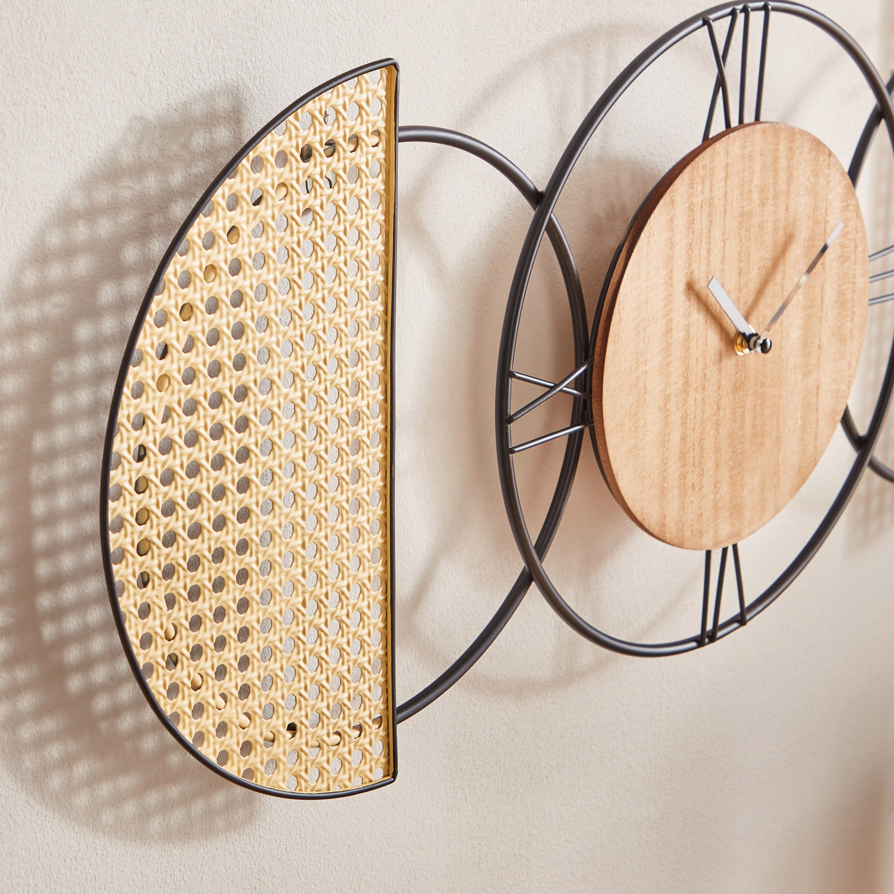 ساعة حائط معدن وألواح ليفية متوسط الكثافة من أوليفير - 30x71x4.5 سم-hbxdiningroom-decorandaccessories-clocks-image-3