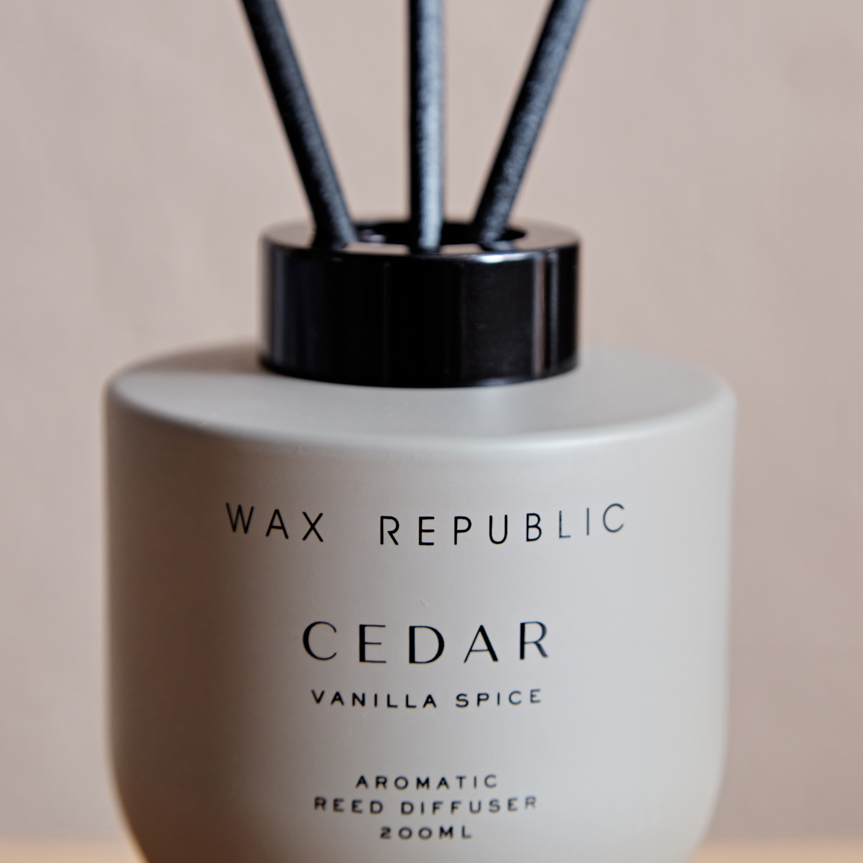 Oceanic Premium Cedar Vanilla Spice Reed Diffuser - 200 ml-PROMO_HB_AE_B2G2_011025-image-2