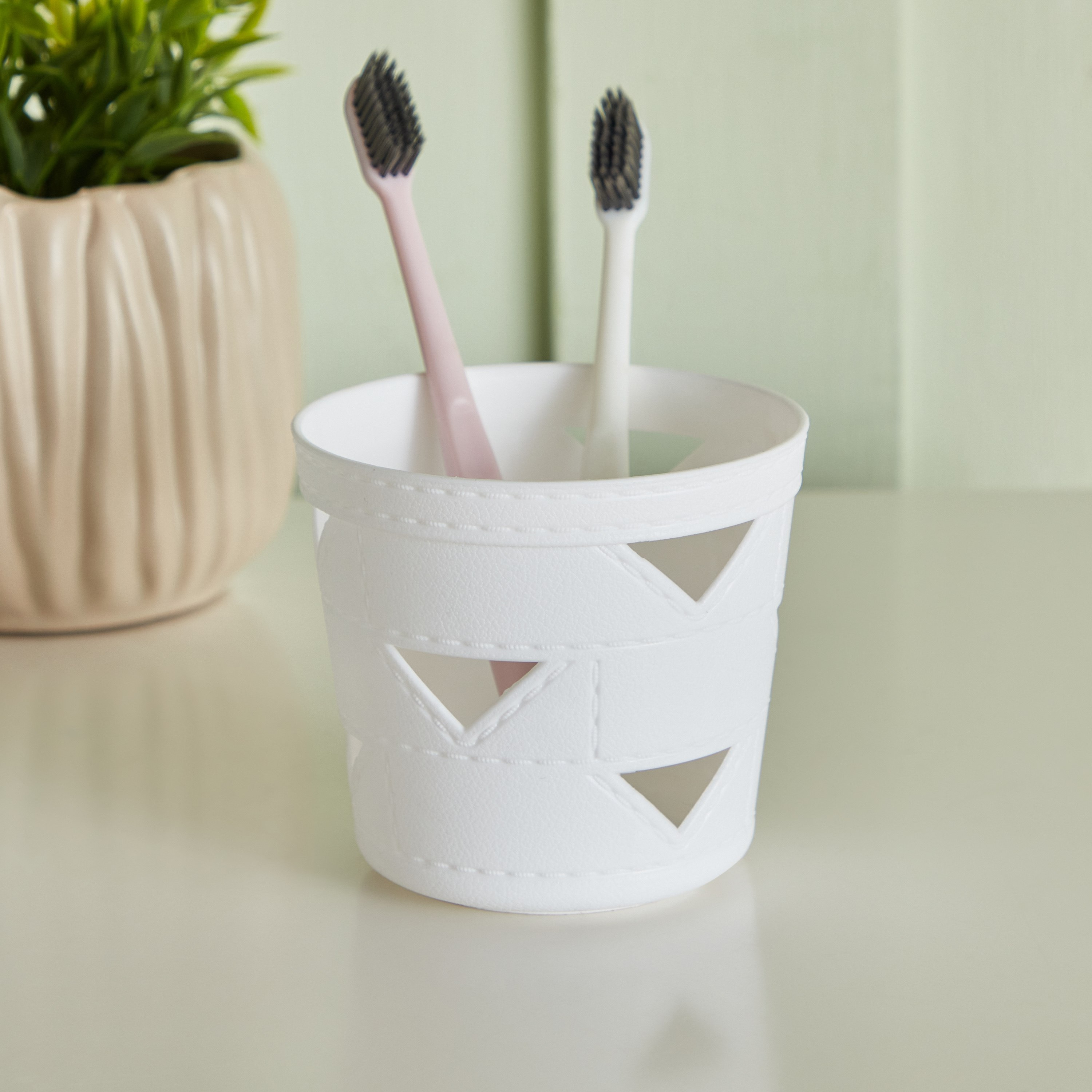 Nordic Multipurpose Holder - 10x10x9 cm-hbxbedroom-bedroomaccessories-bedroomstorage-image-1