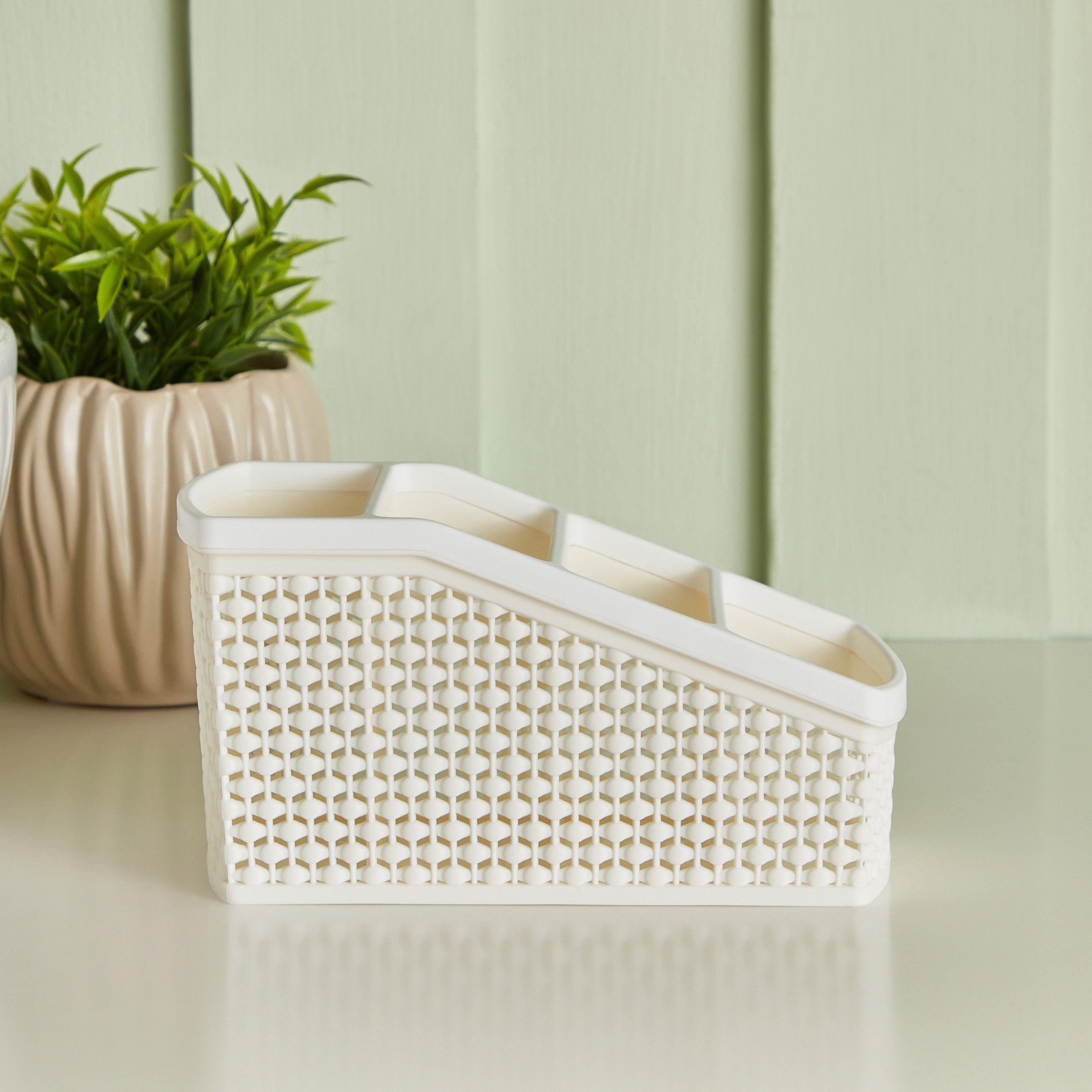 Nordic 4-Compartment Basket - 20x9.5x10.5 cm-hbxbedroom-bedroomaccessories-bedroomstorage-image-3