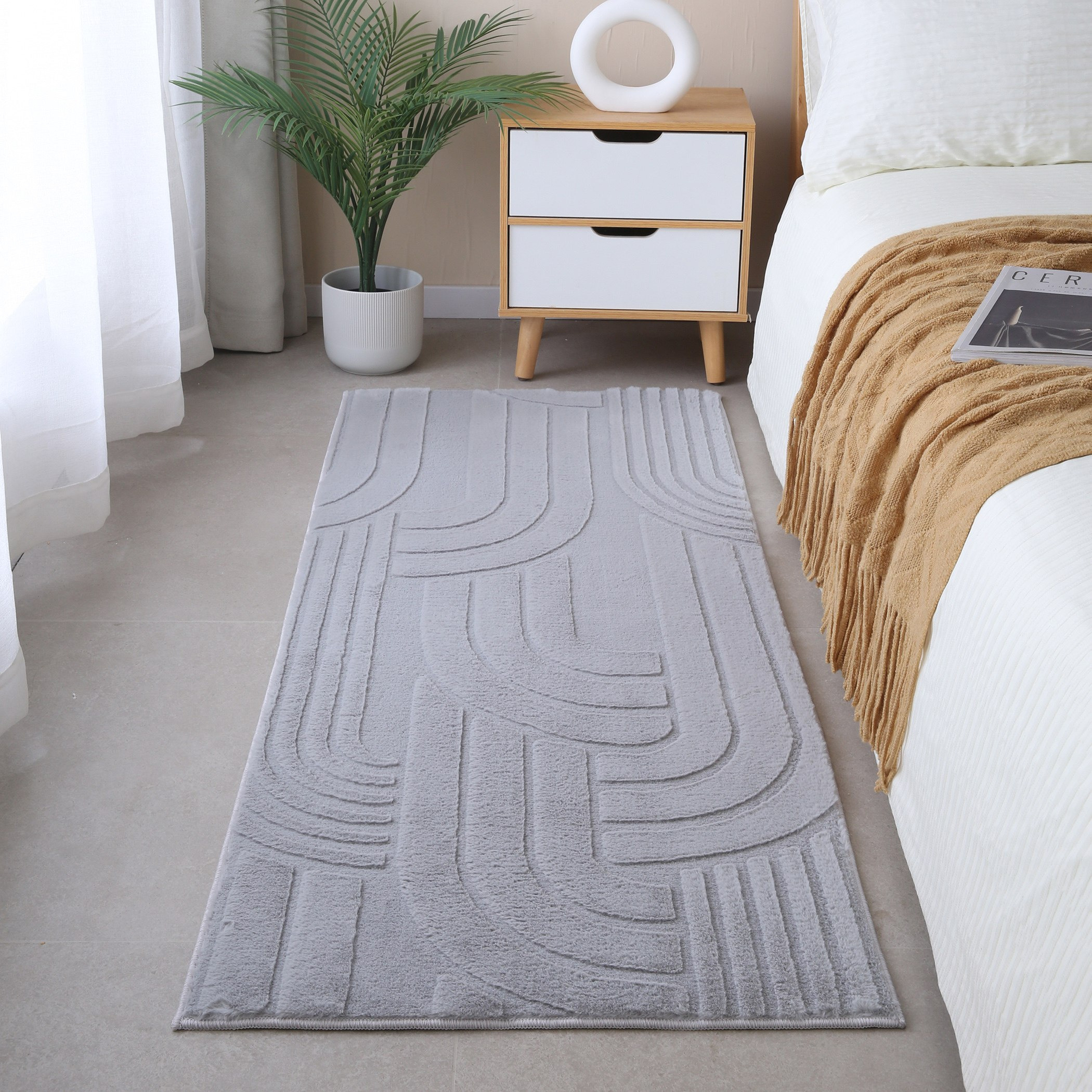سجادة جاكار فرو أرنب من زارا - 60x150 سم-hbxdecorandfurnishings-floorcoverings-rugs-image-1