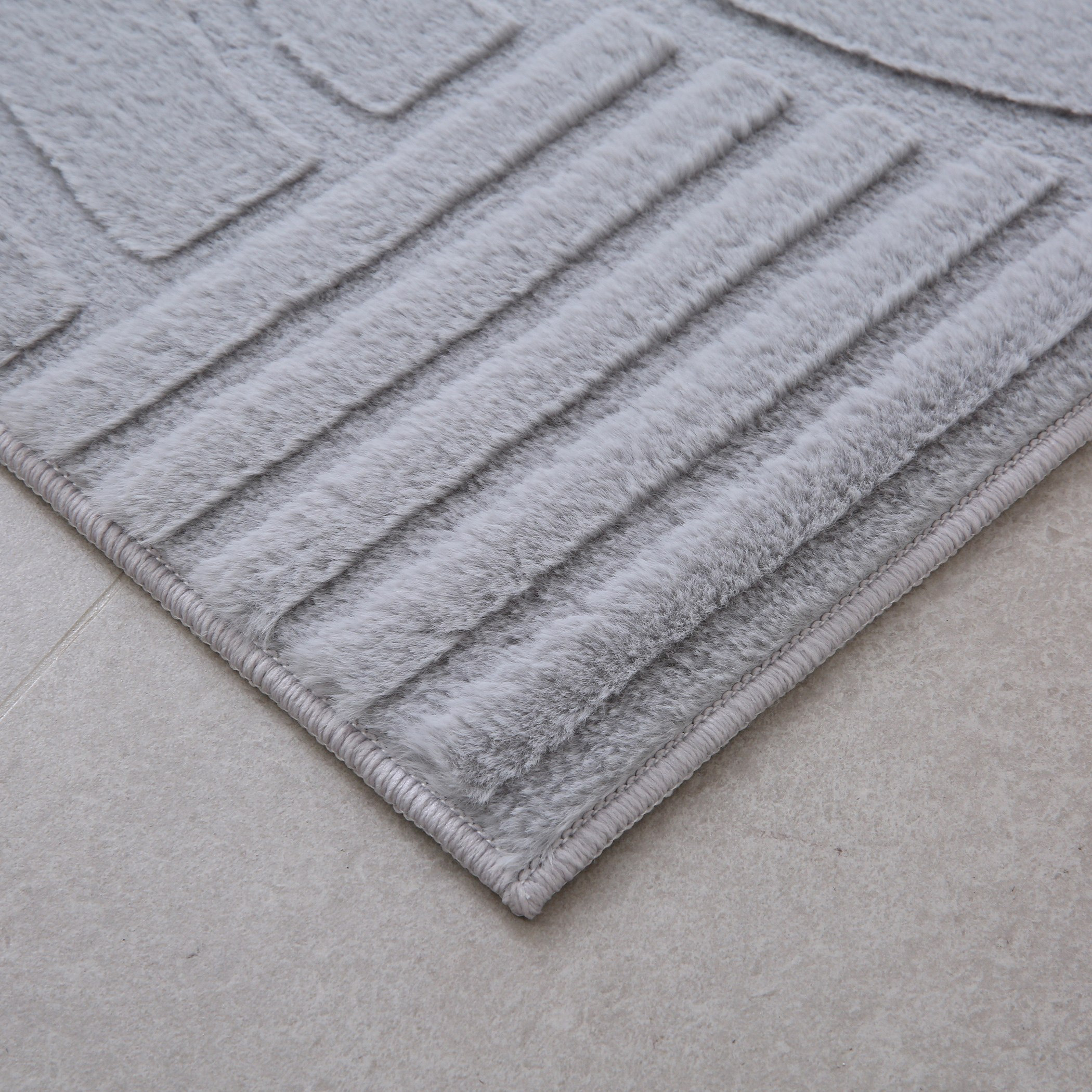 سجادة جاكار فرو أرنب من زارا - 150x220 سم-hbxdecorandfurnishings-floorcoverings-rugs-image-2