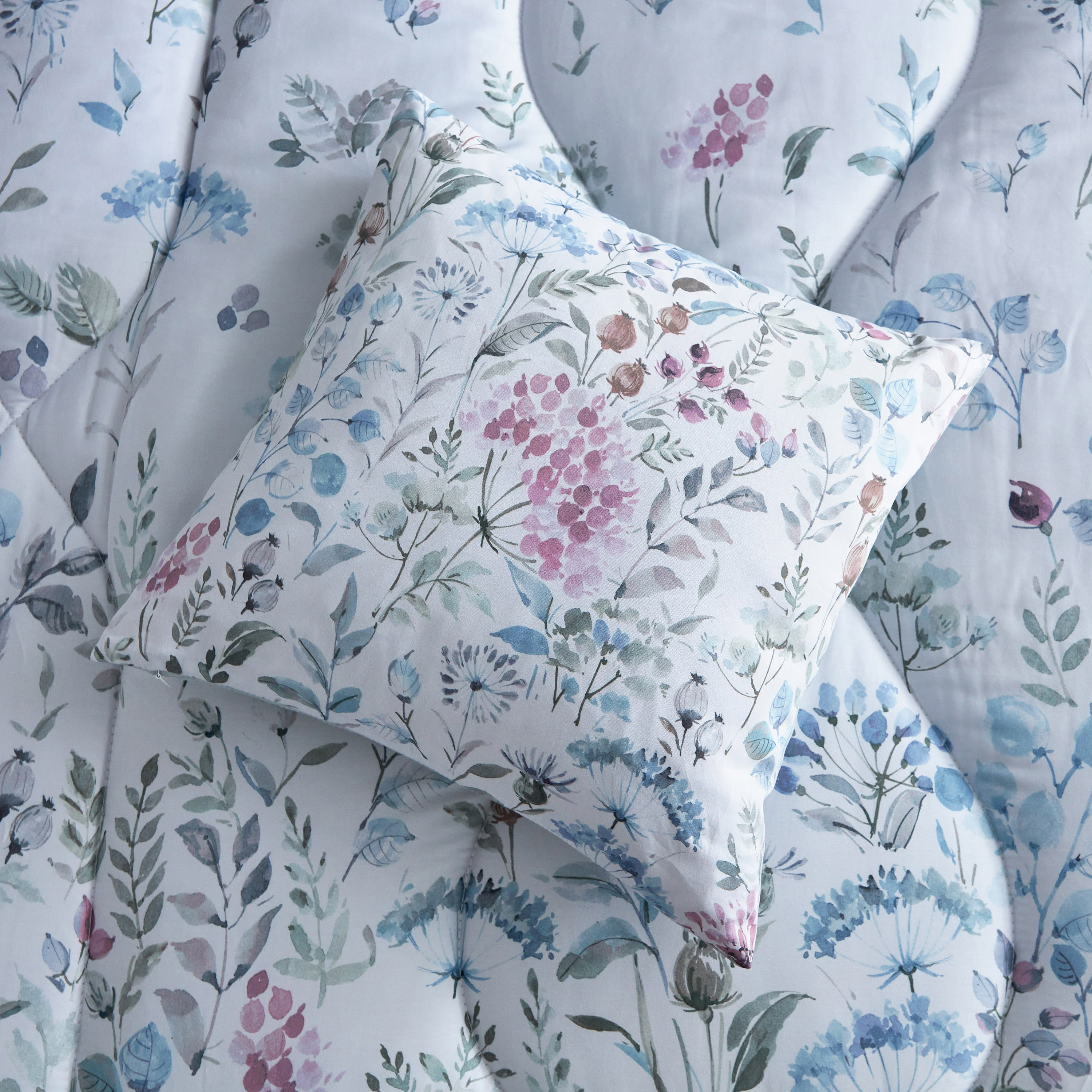 Lavish Florious 3-Piece Cotton Printed Twin Comforter Set - 160x220 cm-hbxhomeware-hbxdecorandfurnishings-image-8