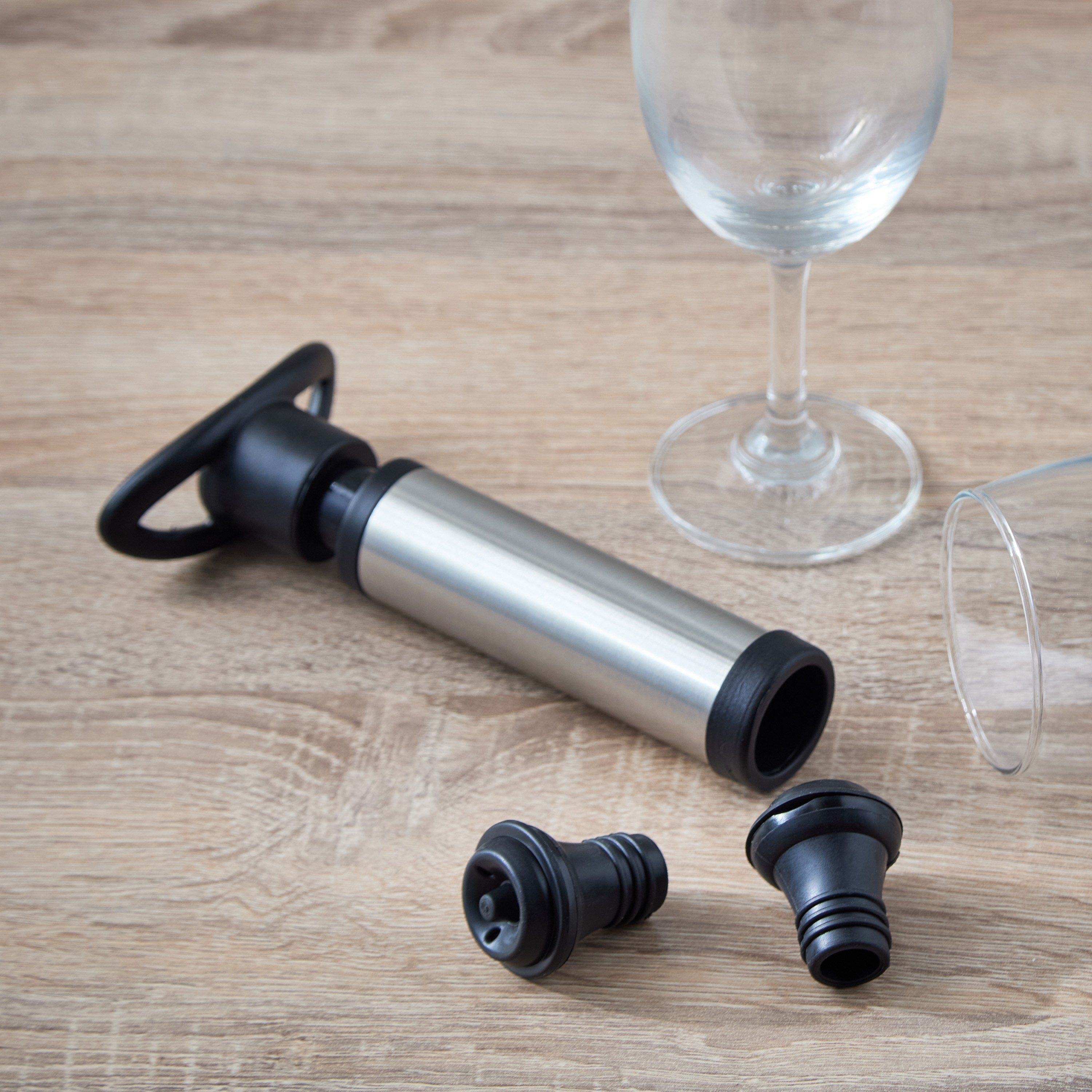 Barwell Vacuum Pump and Cork Set-hbxhomeware-diningandtabletop-baraccessories-image-1