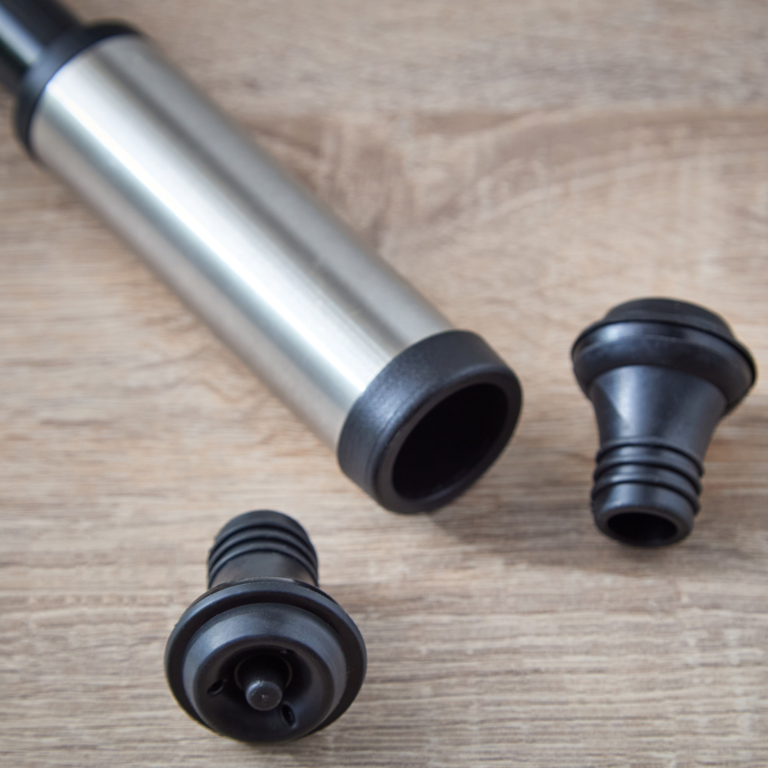 Barwell Vacuum Pump and Cork Set-hbxhomeware-diningandtabletop-baraccessories-image-3