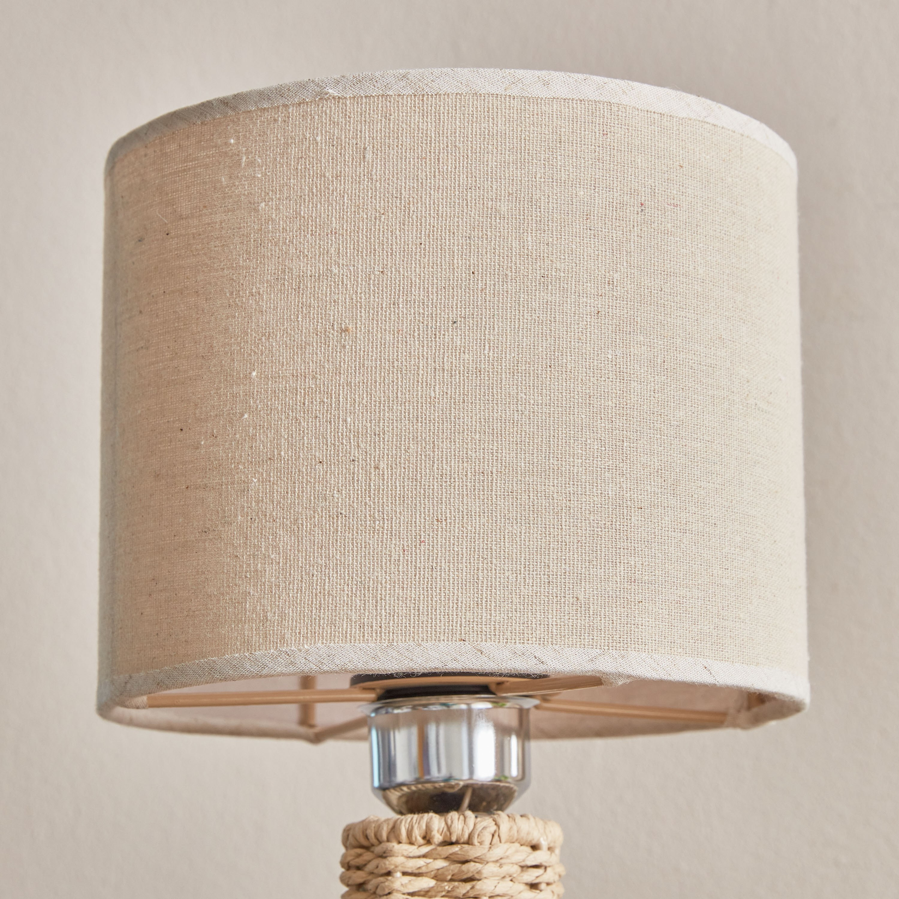 مصباح طاولة من الأحبال الورقية مع غطاء كتان من ناتشورا - 20x42 سم-hbxlivingroom-lighting-tablelamps-image-3