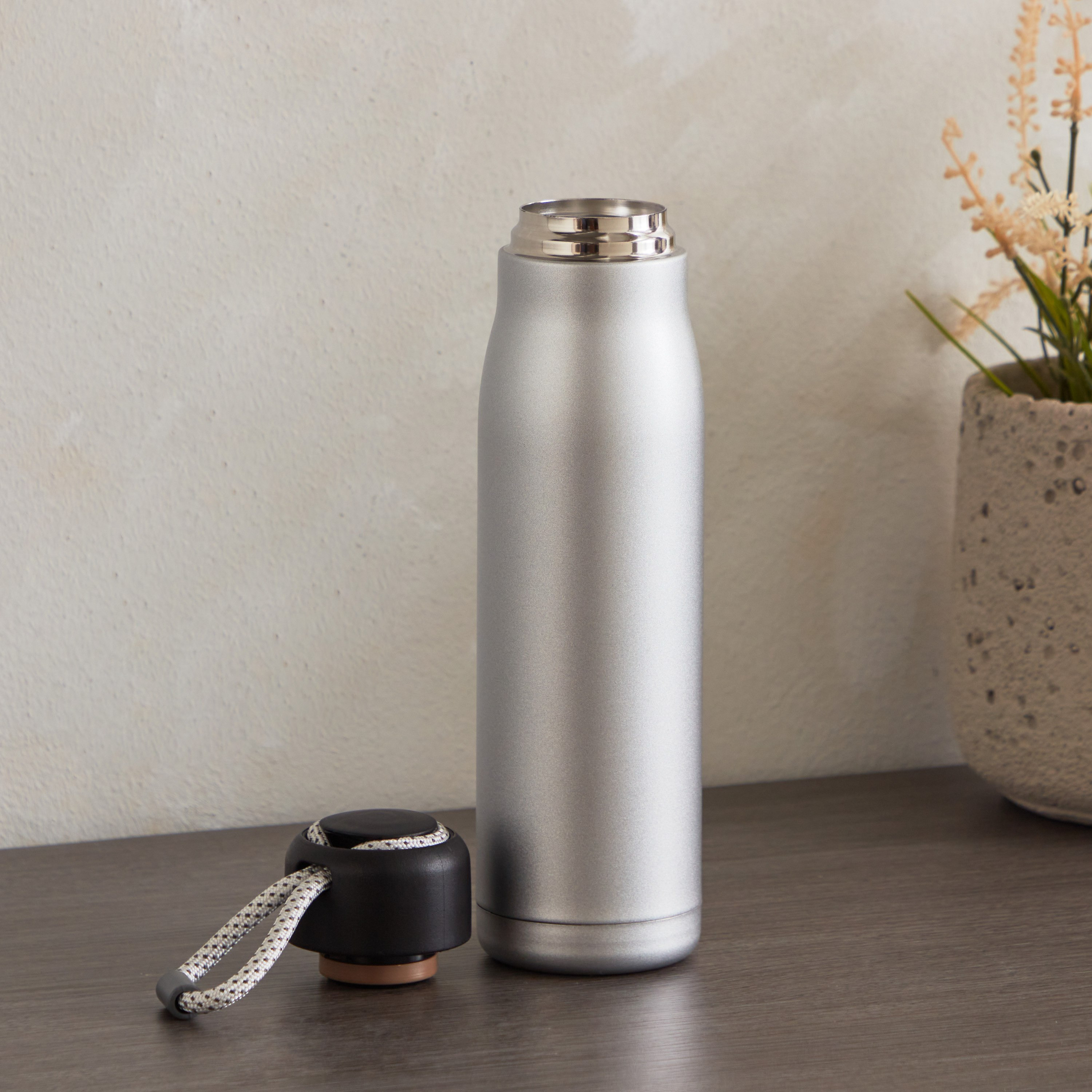 Karry Steel Hot and Cold Vacuum Travel Flask Bottle - 550 ml-hbxhomeware-hbxkitchen-image-2