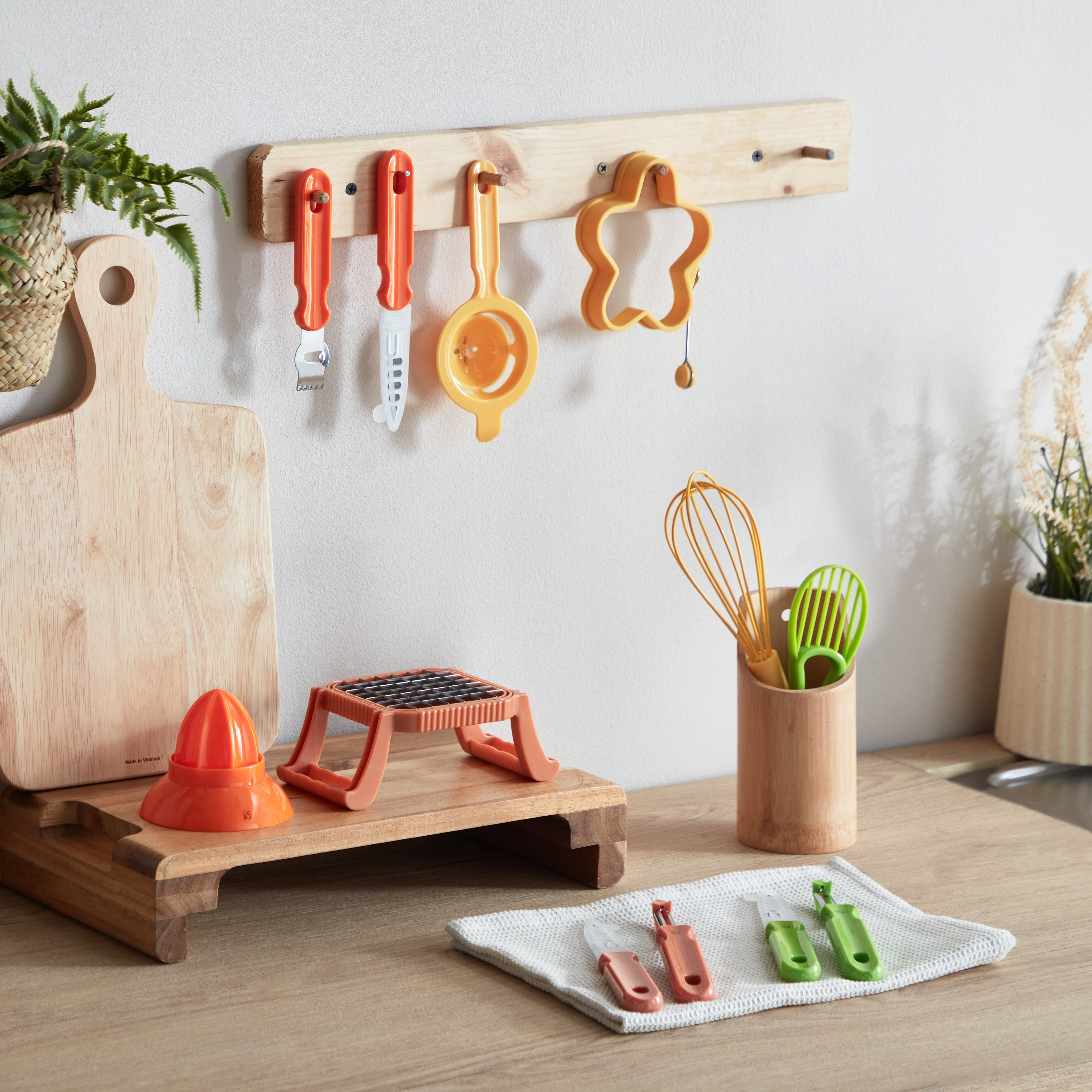 أداة تقطيع البطاطس إيزي شيف 3 في 1 مع مقشرة وسكين-hbxhomeware-hbxkitchen-image-4