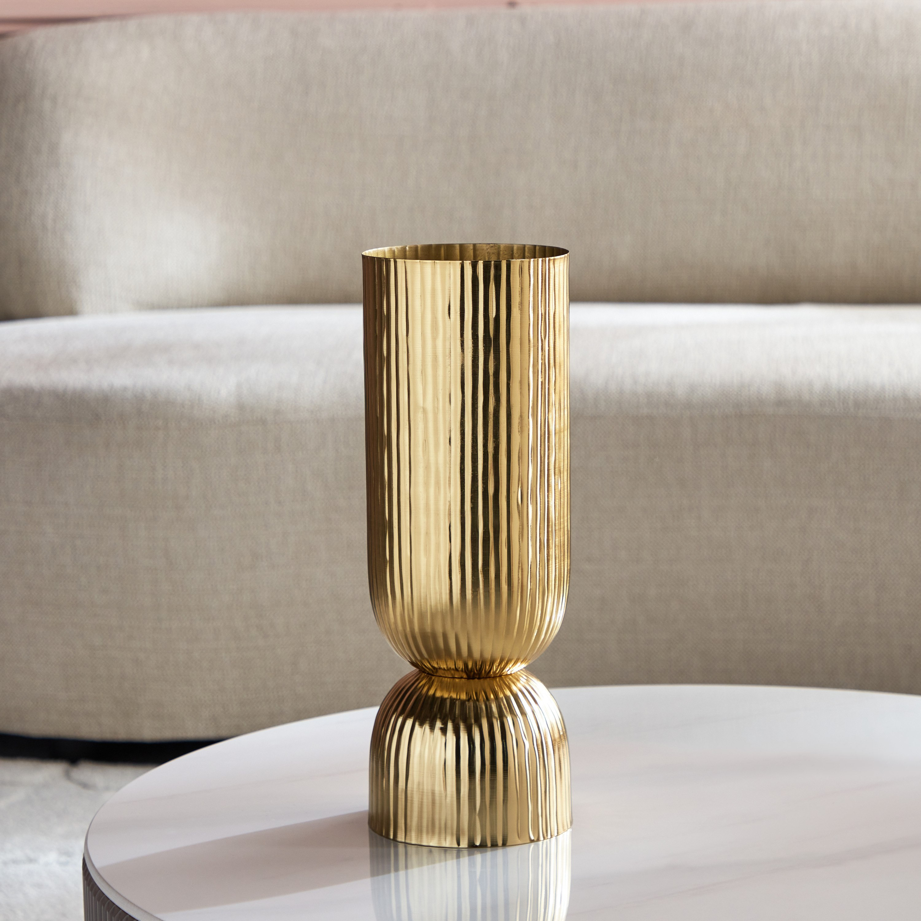 مزهرية زهور معدن مضلعة من أريستو - 13x13x30 سم-hbxbedroom-decorandaccessories-vases-image-2