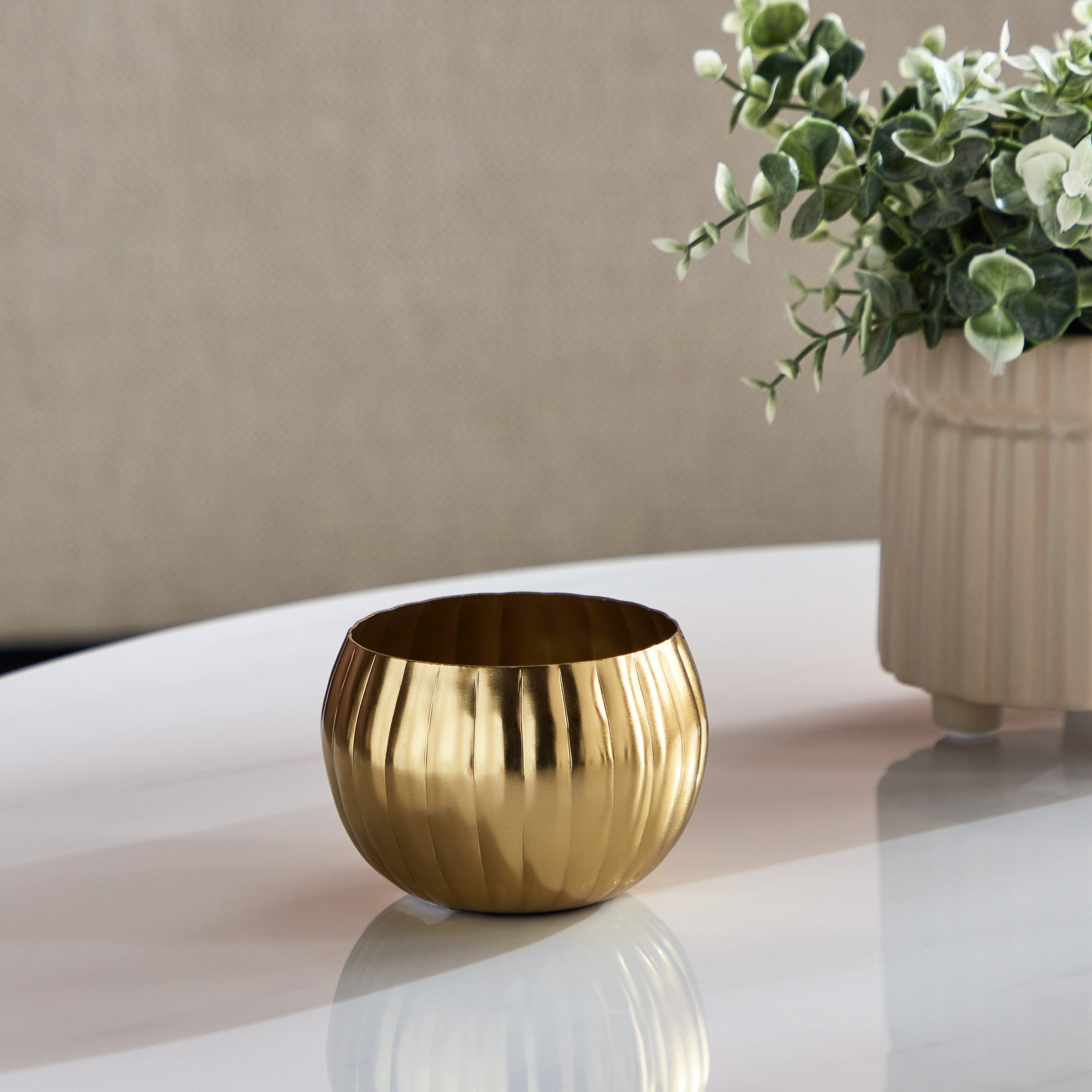 حامل فوتيف معدن مضلع من أريستو - 10x10x8 سم-hbxlivingroom-decorandaccessories-candleholders-image-2