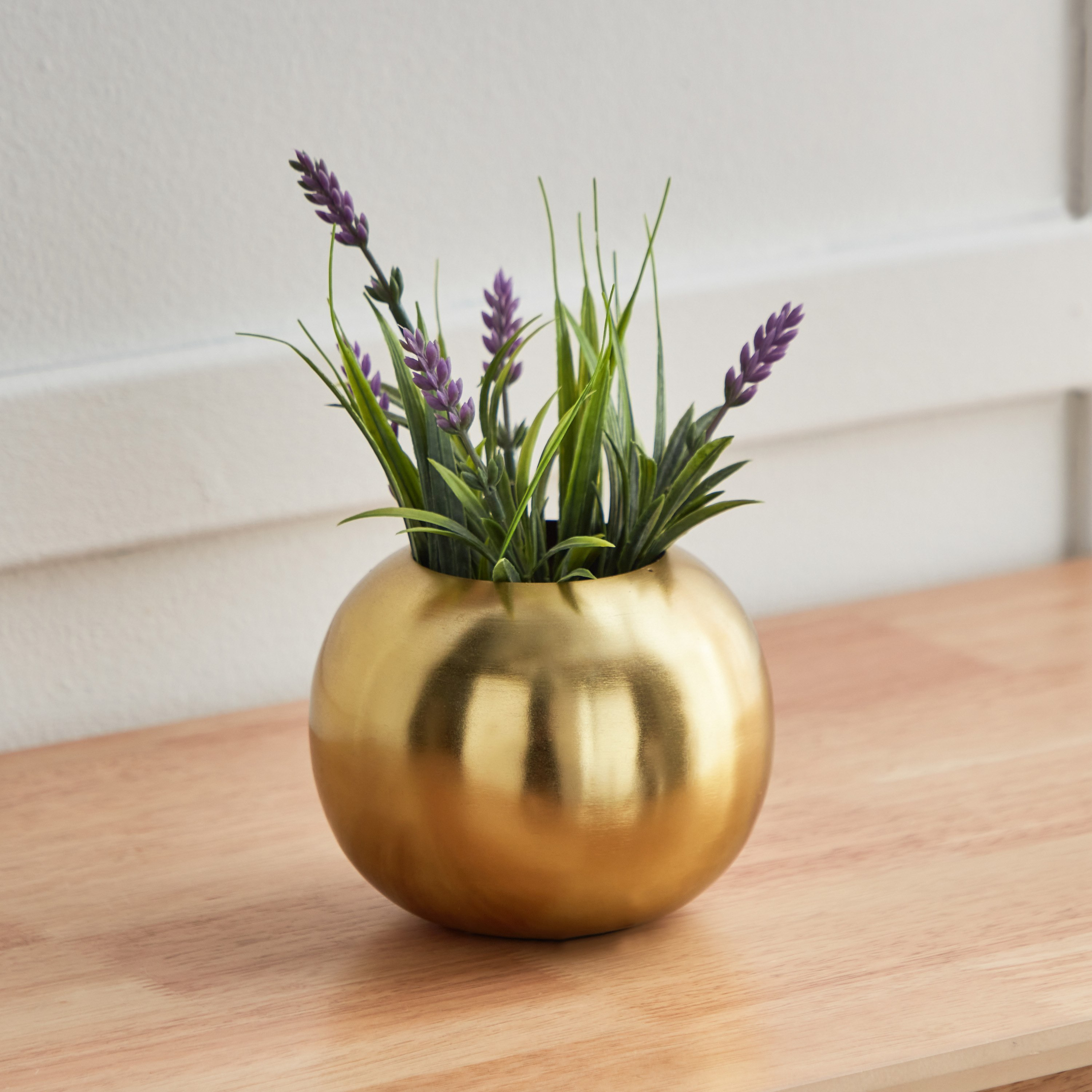 مزهرية زهور معدن من أريستو - 13x13x11 سم-hbxbedroom-decorandaccessories-vases-image-1