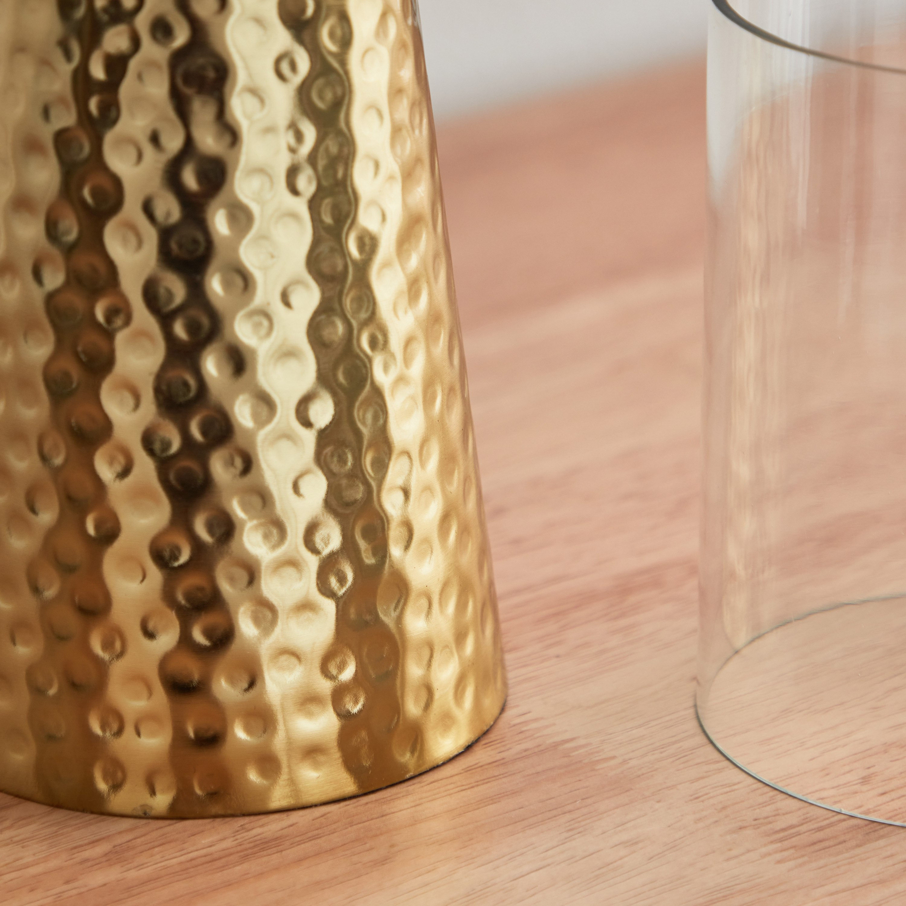 حامل شموع عمودي رفيع معدن من أريستو - 10.5x10.5x33 سم-hbxlivingroom-decorandaccessories-candleholders-image-4