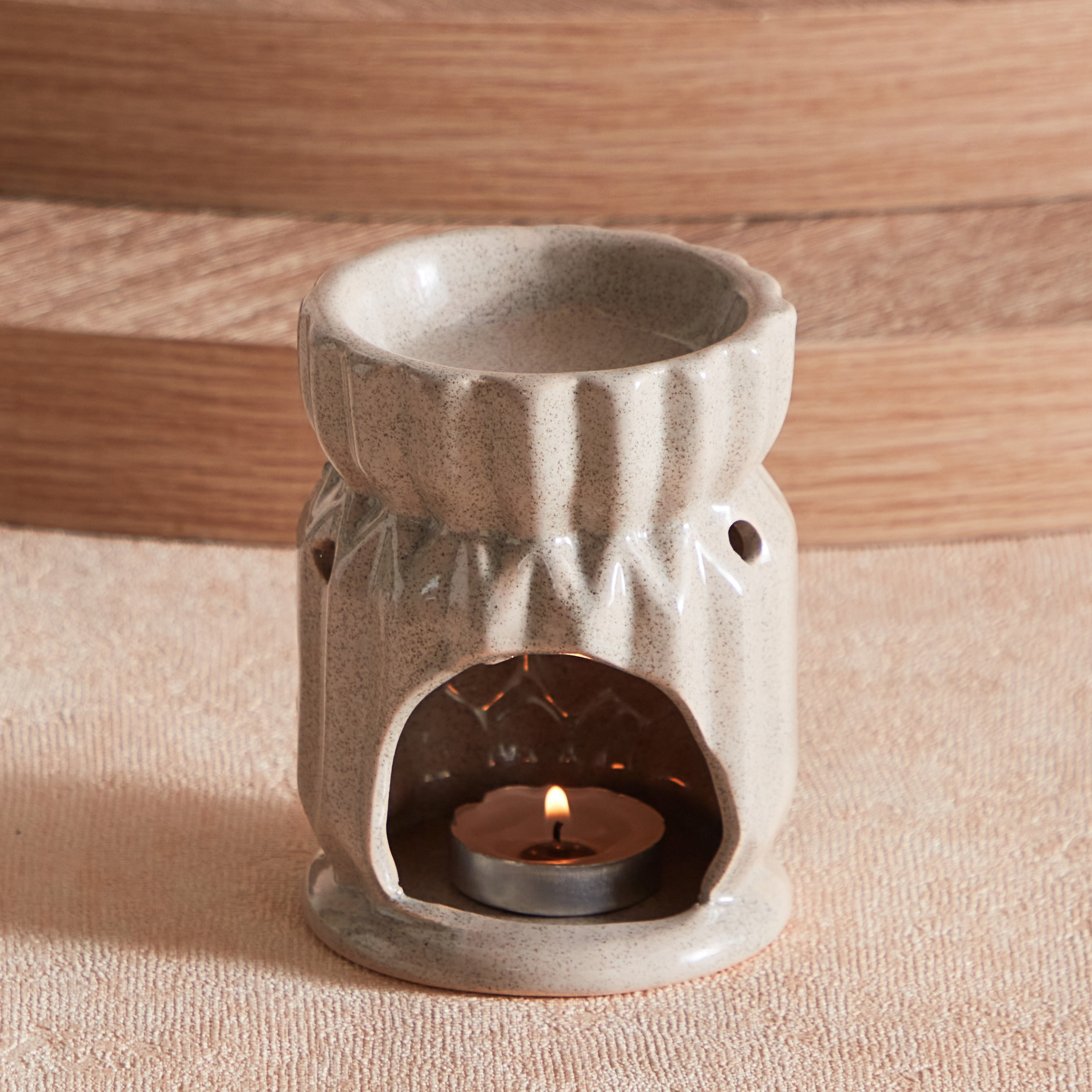 مبخرة زيت سيراميك من زيست- 7.5x7.5x10.5 سم-hbxhomeware-hbxdecorandfurnishings-image-1