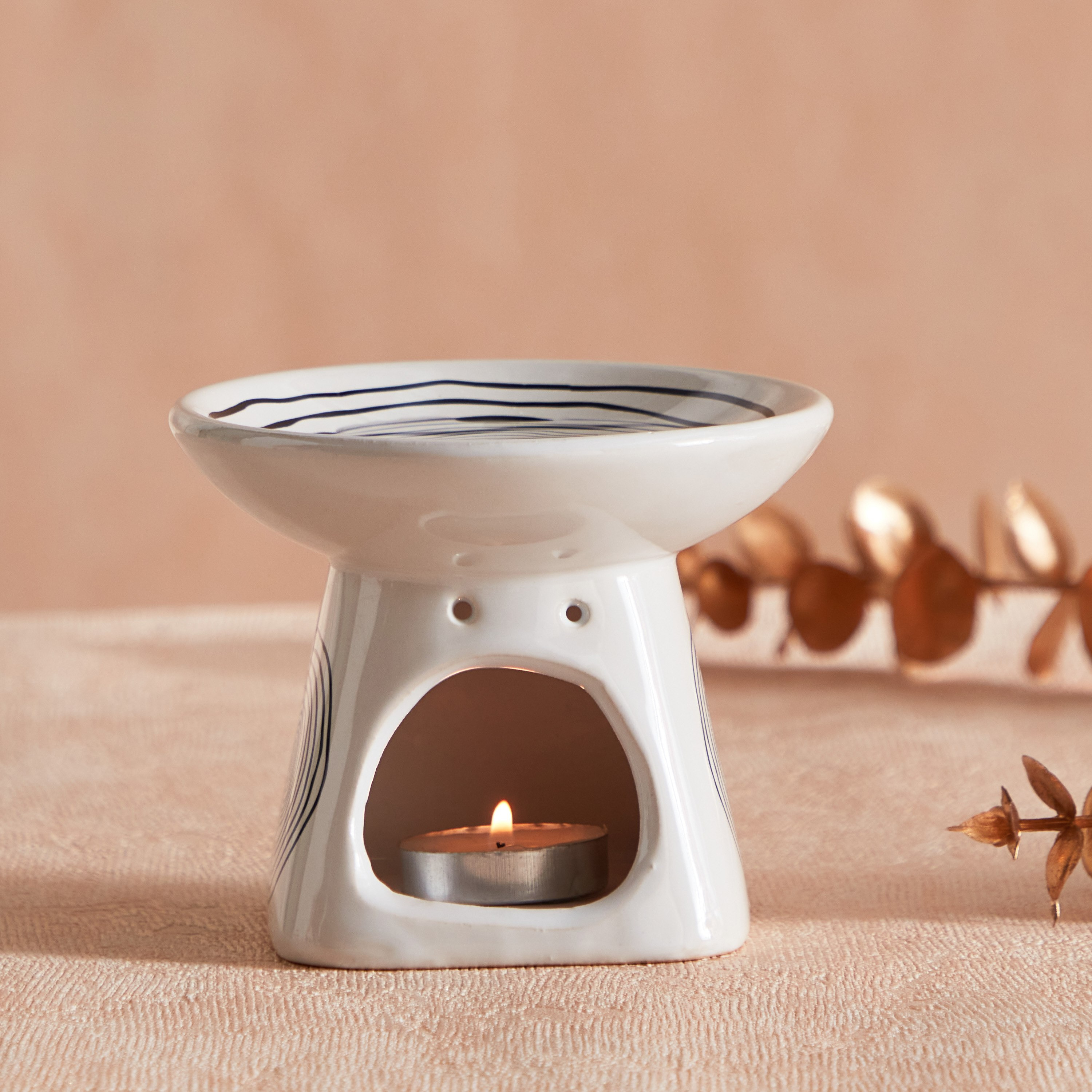 Zest Circle Print Ceramic Oil Burner - 11x11x9 cm-hbxhomeware-hbxdecorandfurnishings-image-1
