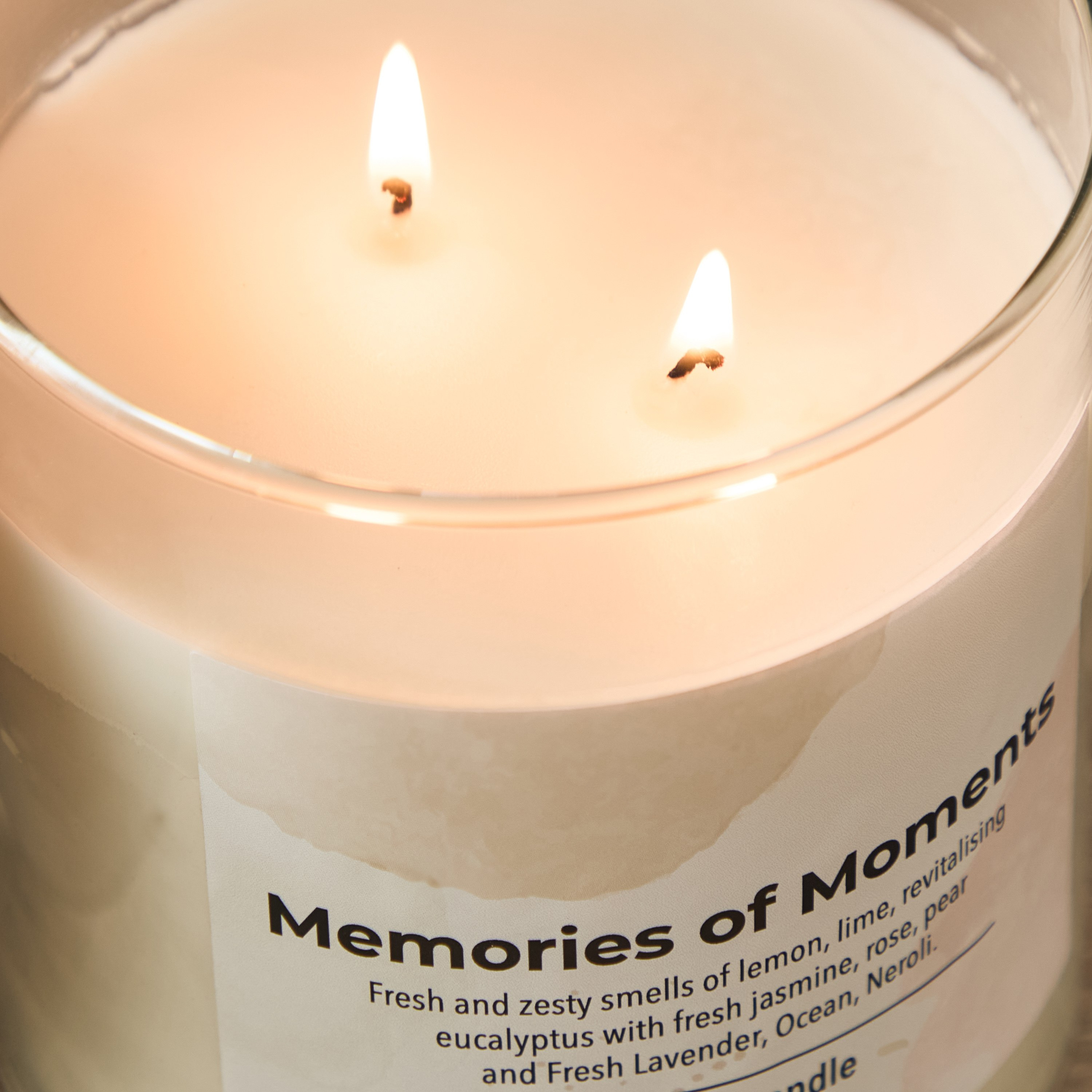 جرة شموع منفوخة بغطاء معدني ميموريز أوف مومنتس من أوري - 510 جم-hbxlivingroom-decorandaccessories-candles-image-3