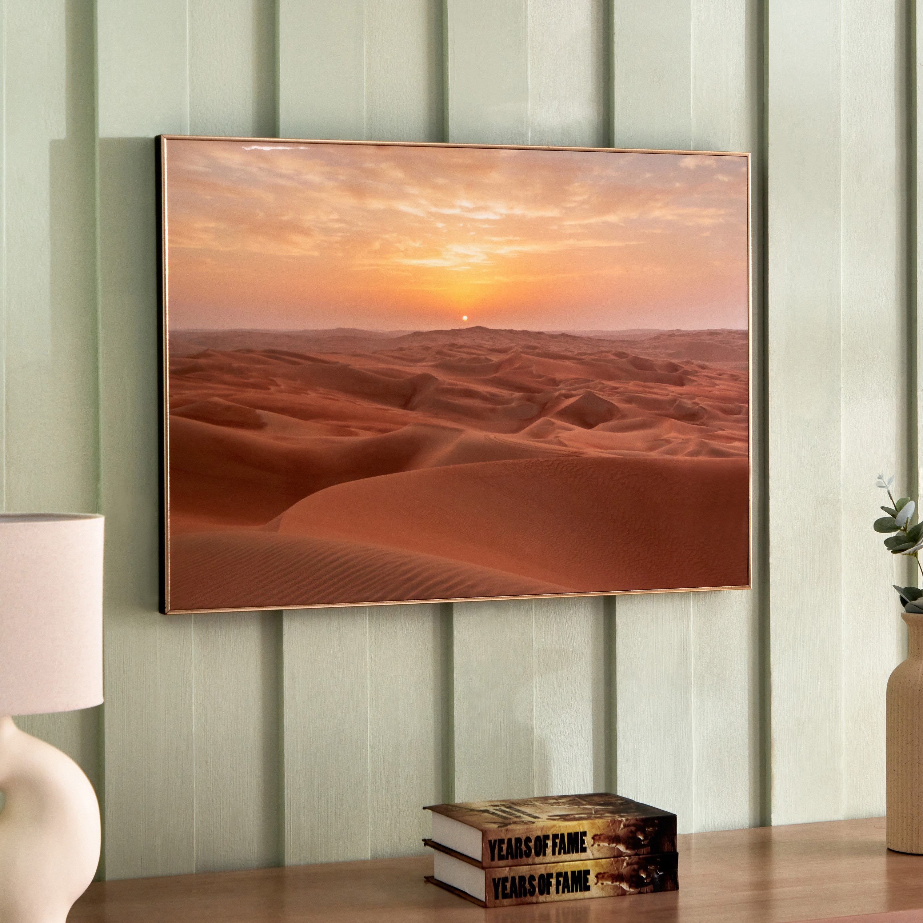 لوحة مؤطرة بتصميم شروق الشمس في الصحراء من هامبتون- 50x70x2.5 سم-hbxhomeware-hbxdecorandfurnishings-image-1