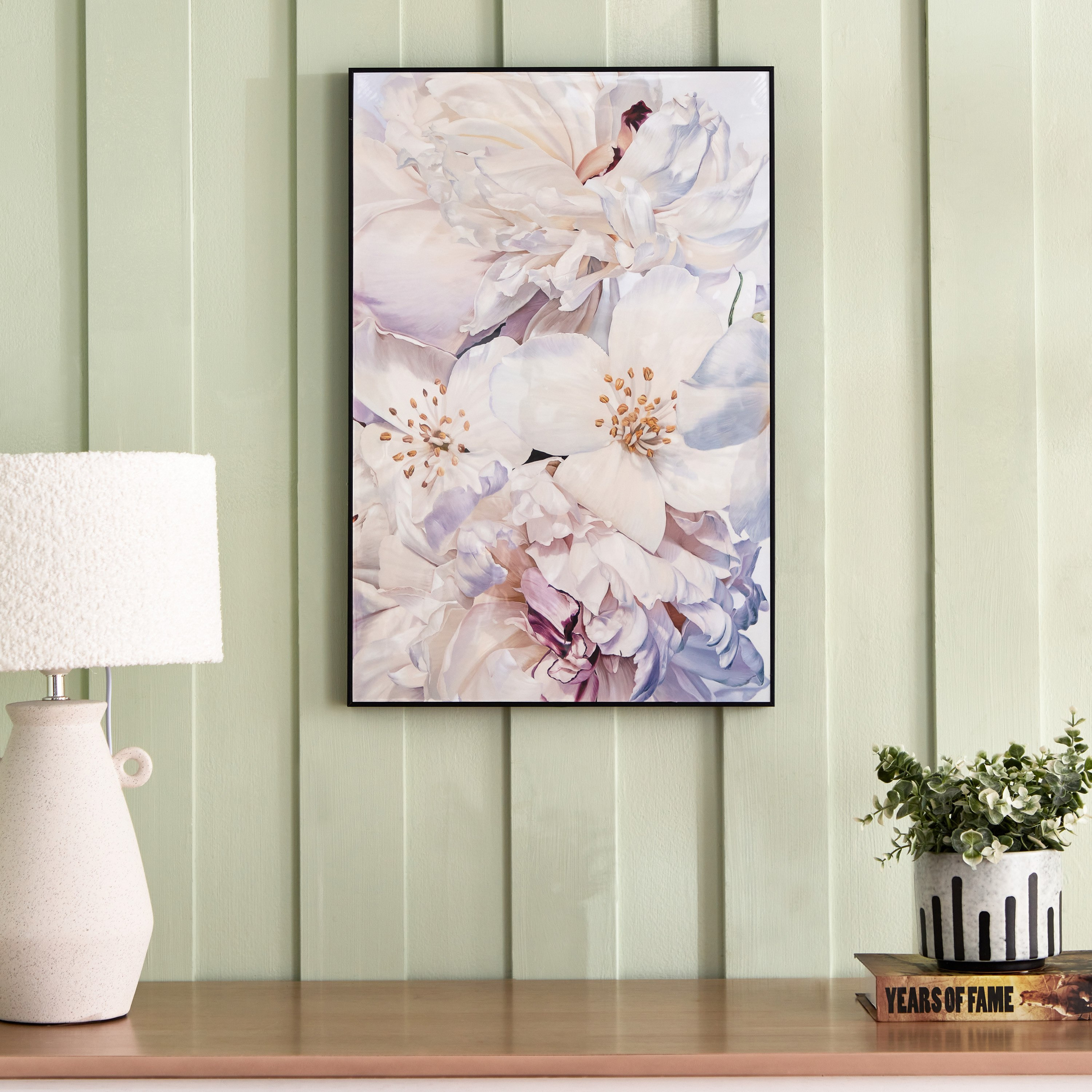 لوحة مؤطرة بتصميم زهور من هامبتون - 40x60x2.5 سم-hbxhomeware-hbxdecorandfurnishings-image-2