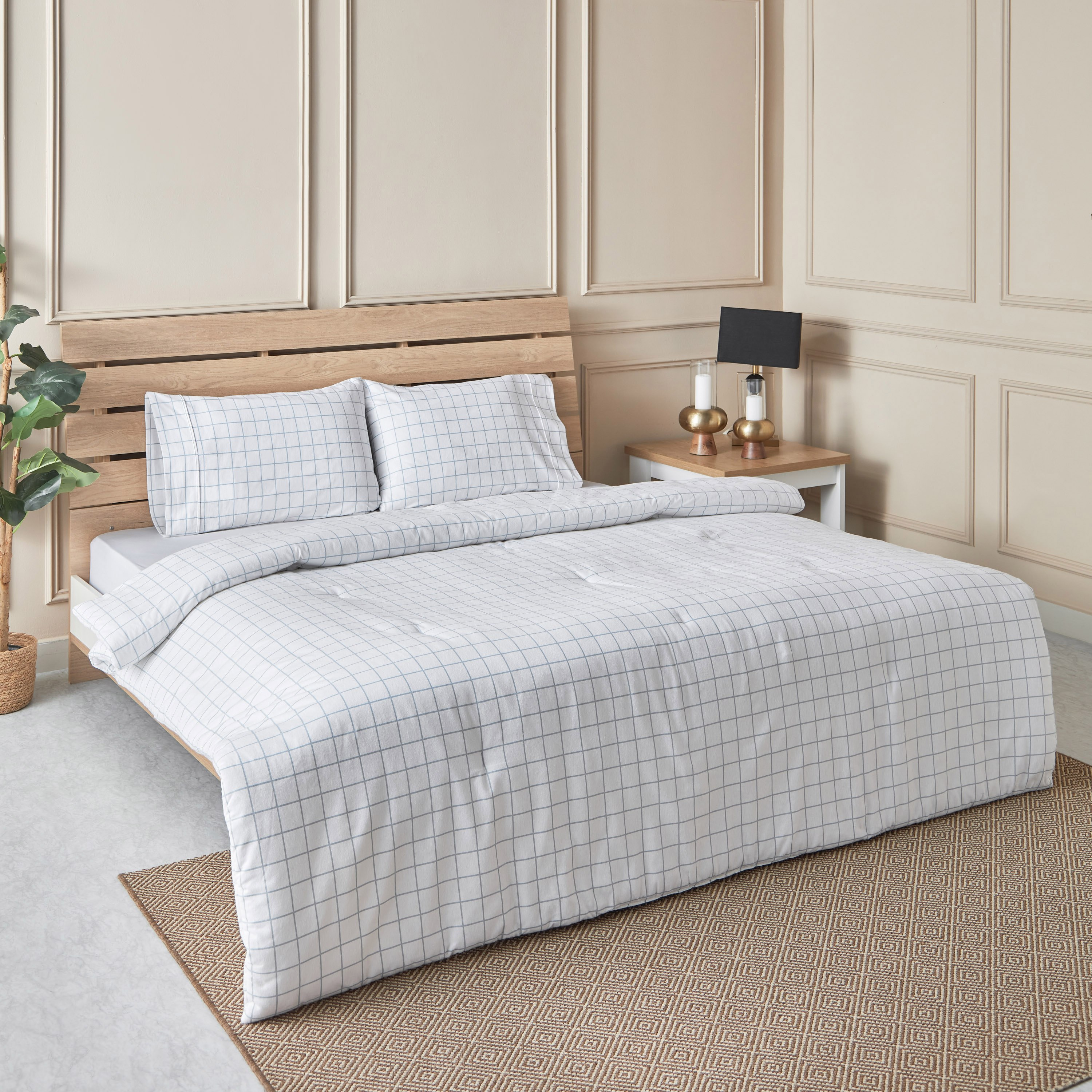 Snug Harbor Robin 3-Piece Cotton Flannel King Comforter Set - 220x235 cm-hbxhomeware-hbxdecorandfurnishings-image-1