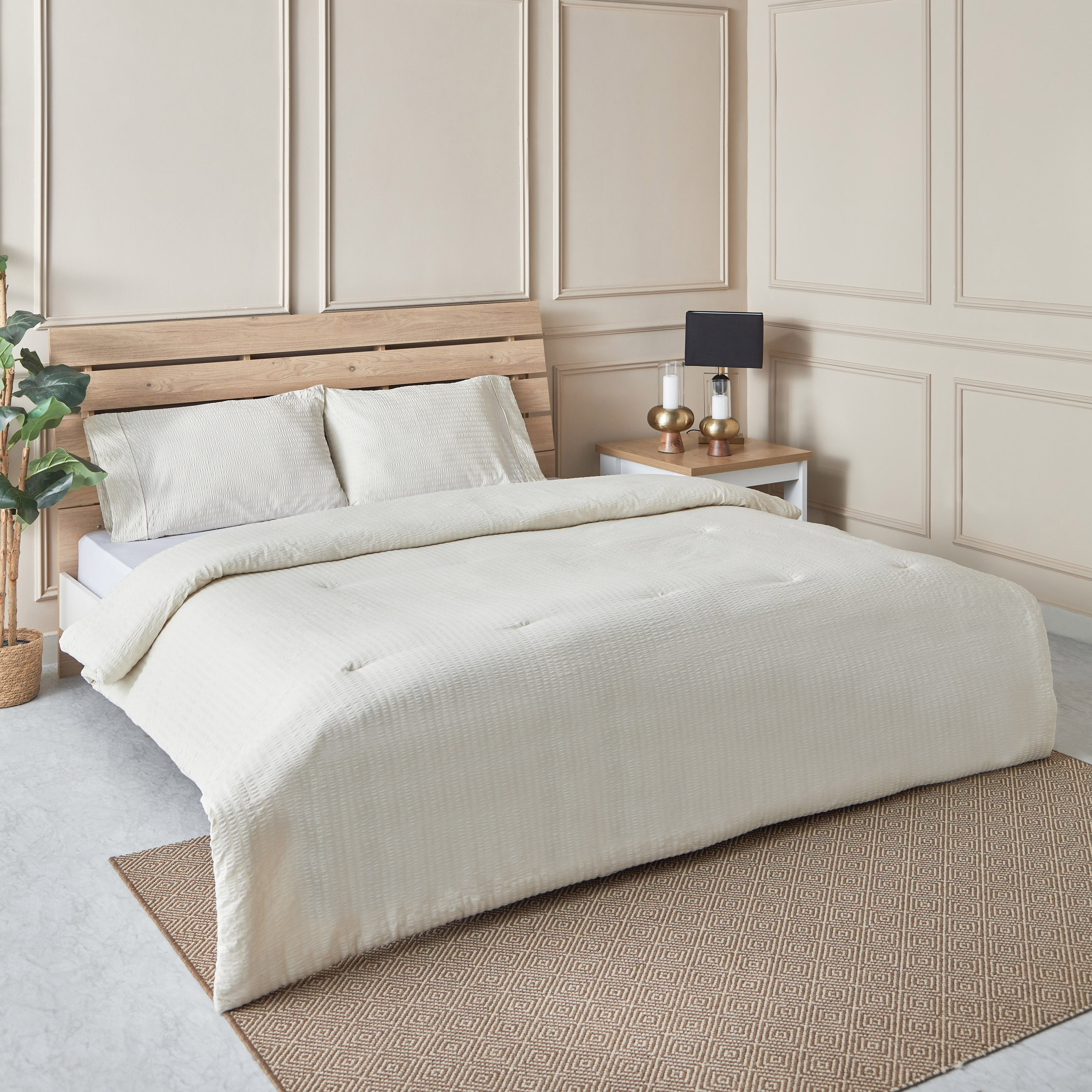 Whimsy 3-Piece Cotton Seersucker King Comforter Set - 220x235 cm-hbxhomeware-hbxdecorandfurnishings-image-1