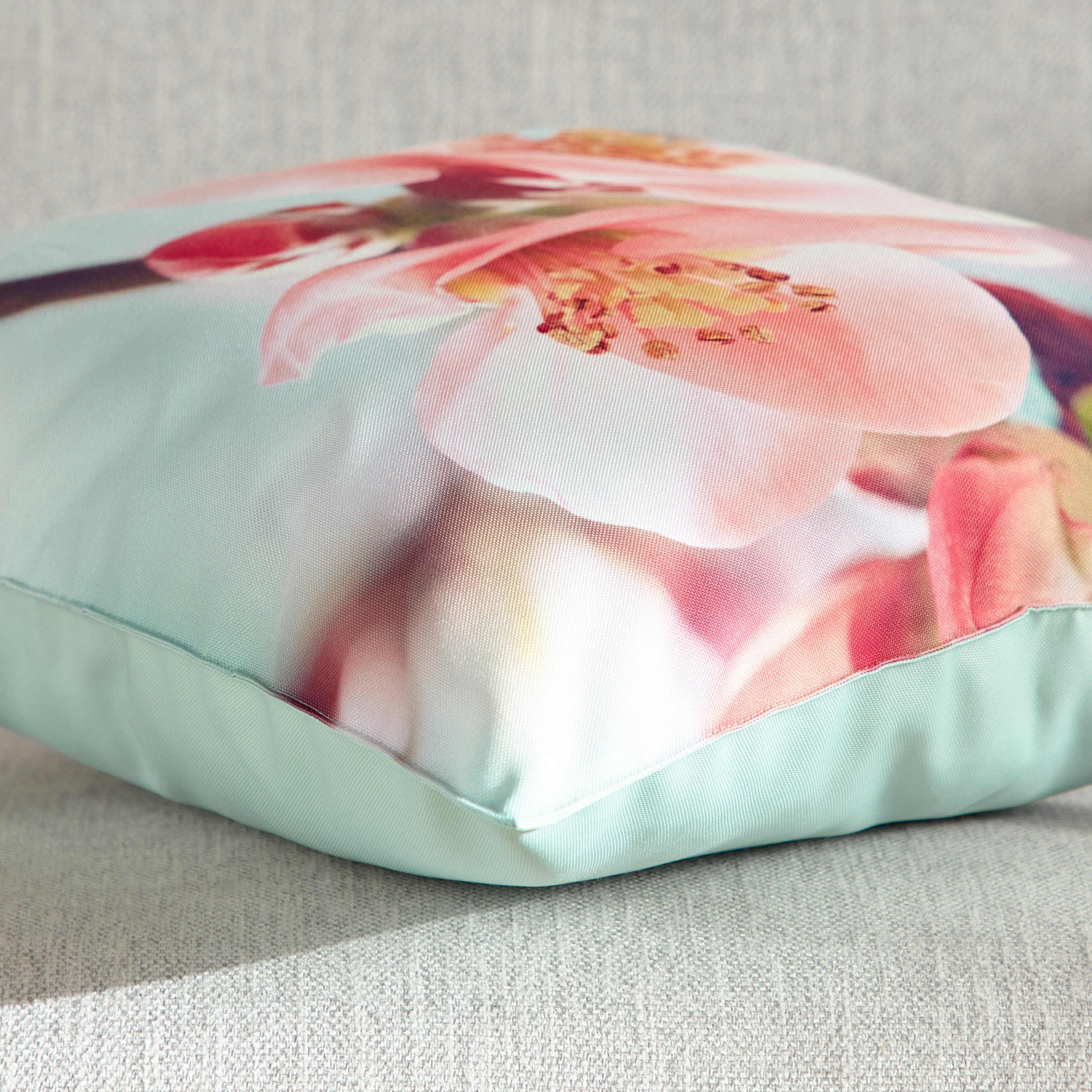 غطاء وسادة للمساحات الخارجية بطبعات من كوينس - 45x45 سم-PROMO_HB_AE_B1G1_250925-image-3