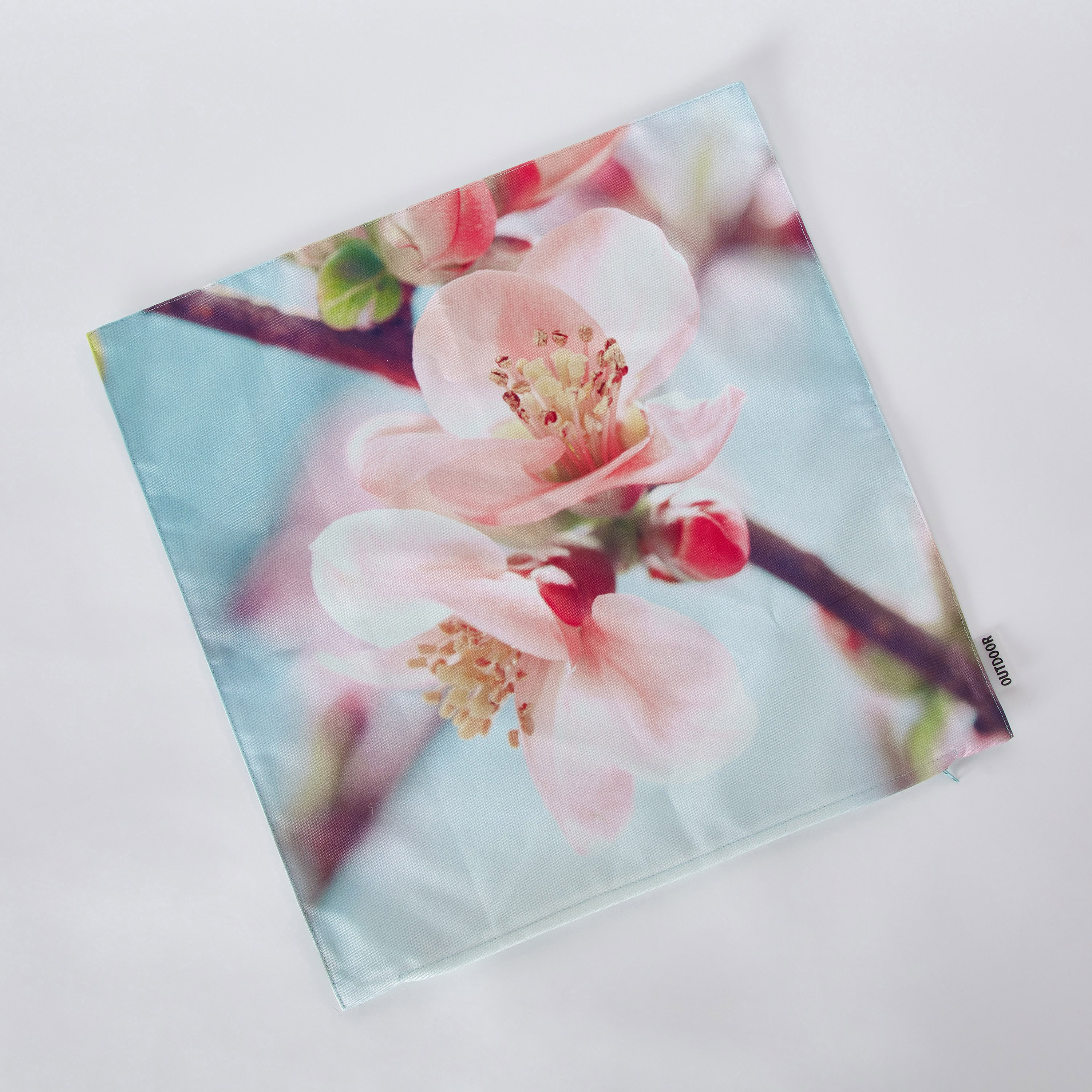غطاء وسادة للمساحات الخارجية بطبعات من كوينس - 45x45 سم-PROMO_HB_AE_B1G1_250925-image-6