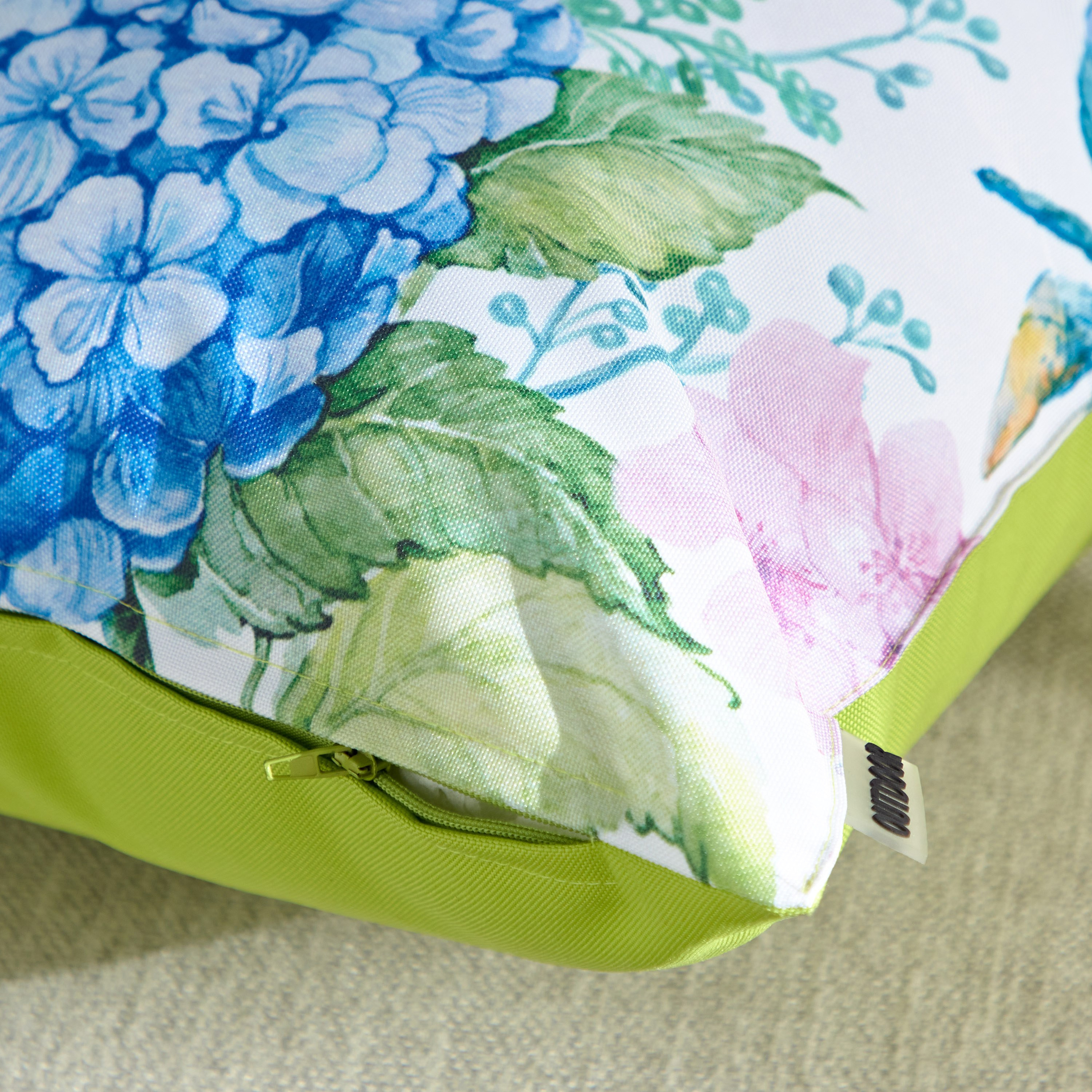 غطاء وسادة للمساحات الخارجية بطبعات من كينجفيشر - 45x45 سم-hbxhomeware-cushionsandcovers-cushioncovers-image-4