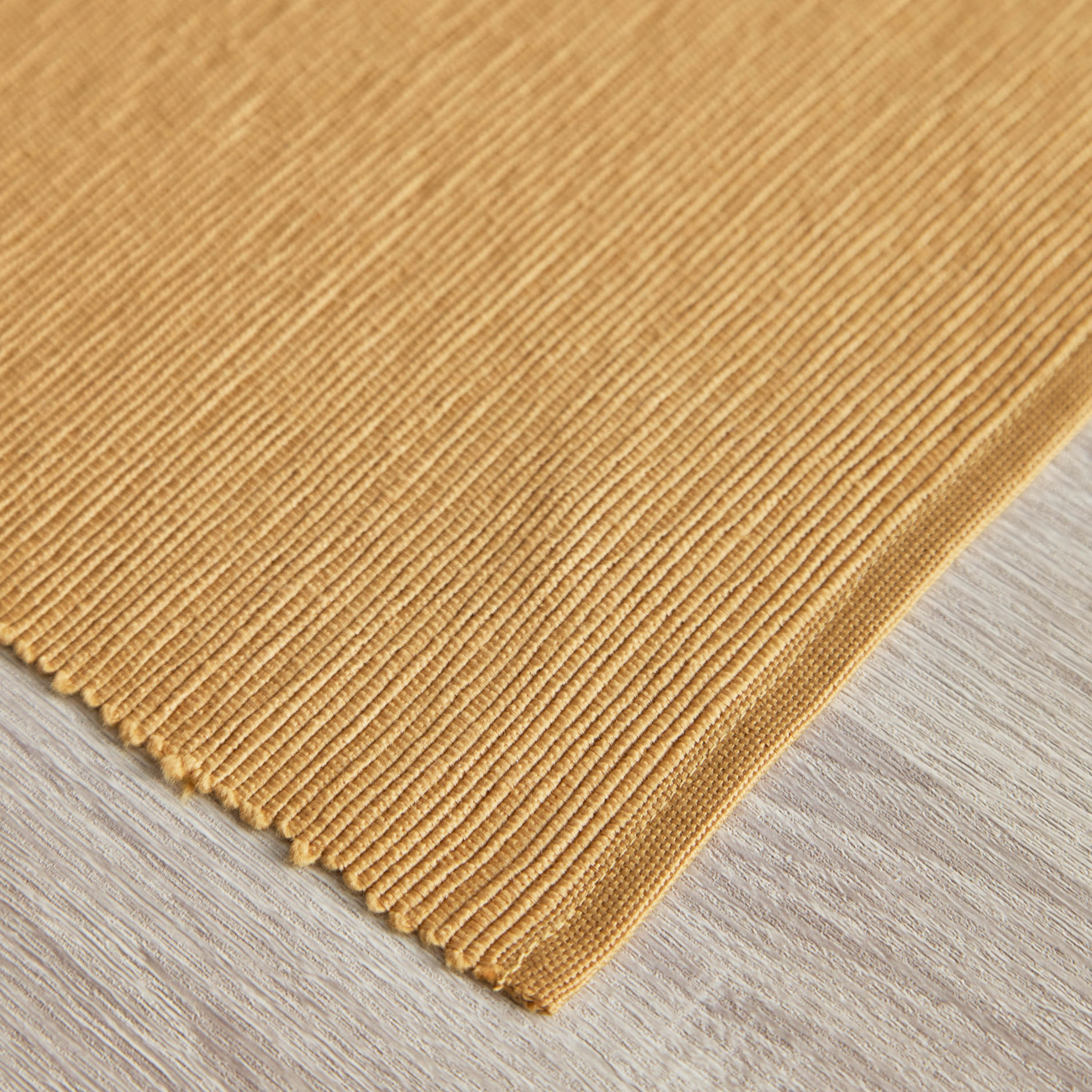 لبادة صحون مضلّعة من أتلانتا - 33x48 سم-hbxdecorandfurnishings-homefurnishings-tablelinens-image-3