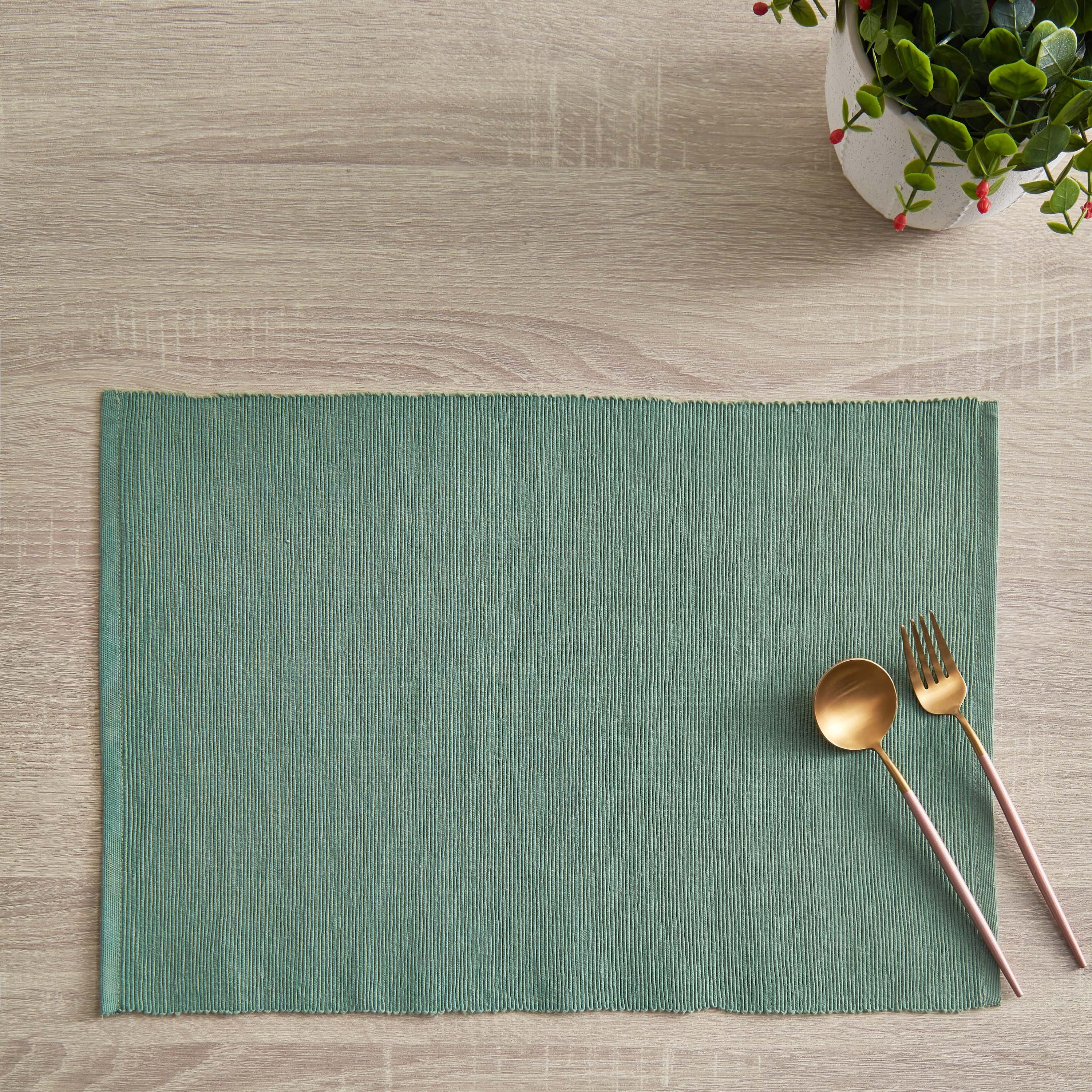 لبادة صحون مضلّعة من أتلانتا - 33x48 سم-hbxdecorandfurnishings-homefurnishings-tablelinens-image-4