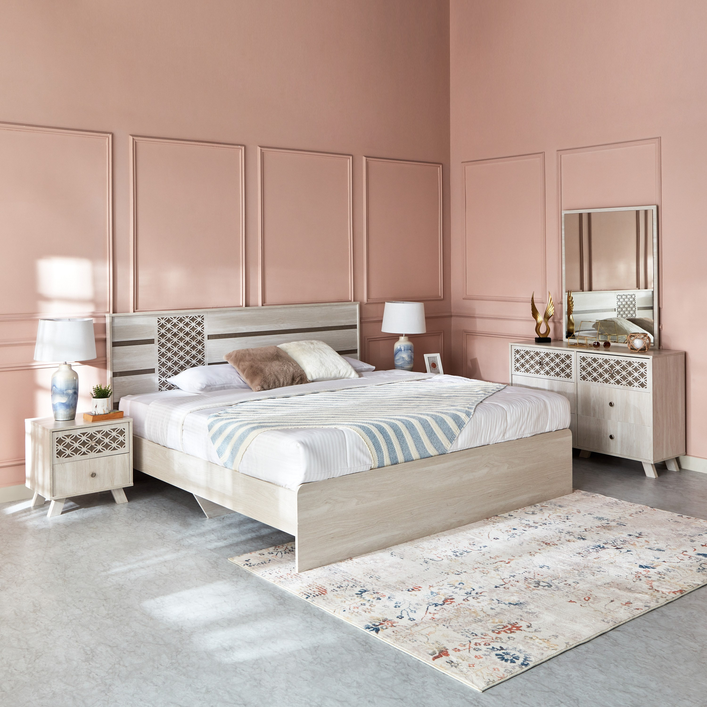 طقم غرفة نوم سوبر كينج -5 قطع من هيرشي- 200x200 سم-hbxbedroom-bedsandbedsets-bedroomsets-superking-image-1