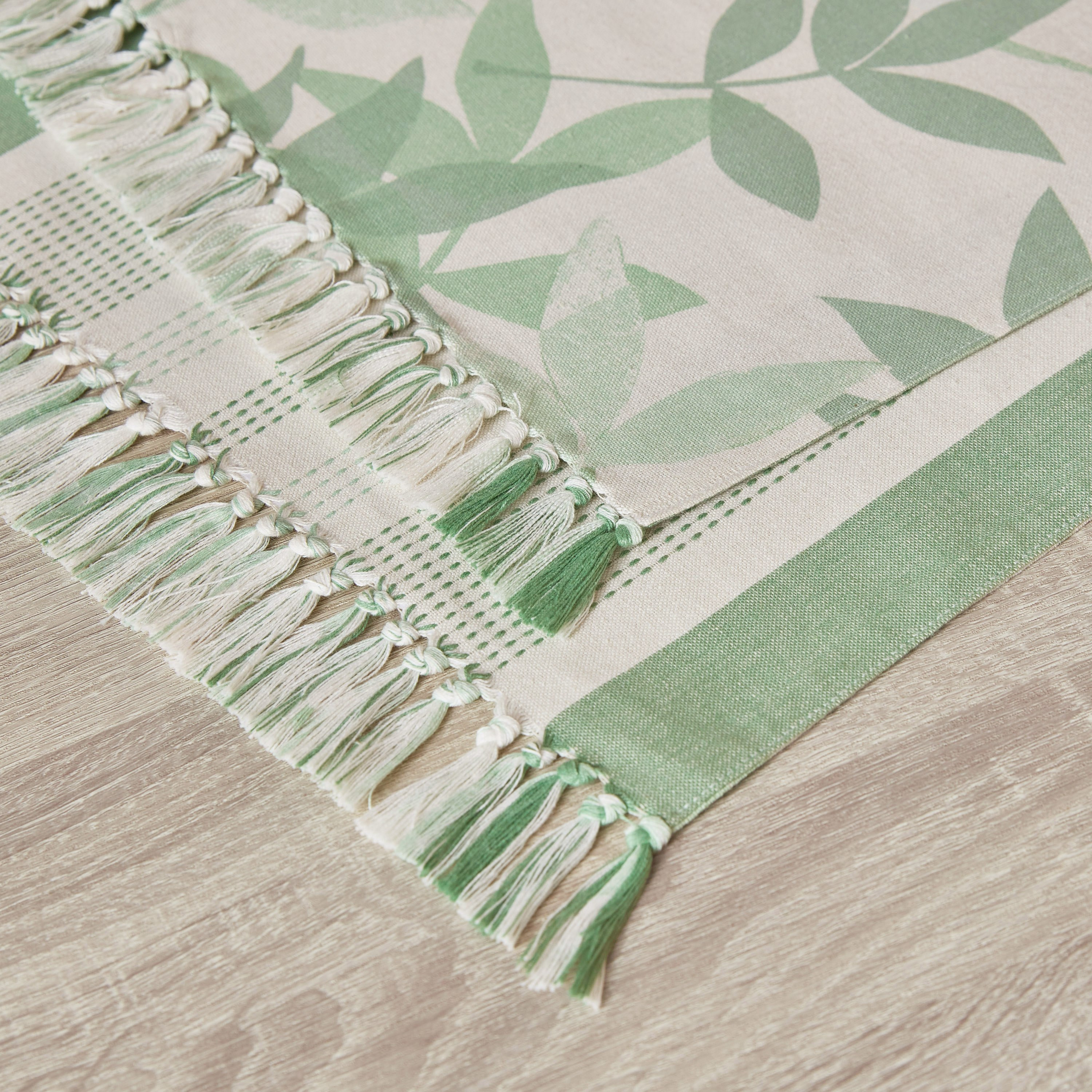 مفرش طاولة يستخدم على الوجهين بيسترو من بايتون - 33x180 سم-hbxdecorandfurnishings-homefurnishings-tablelinens-image-3