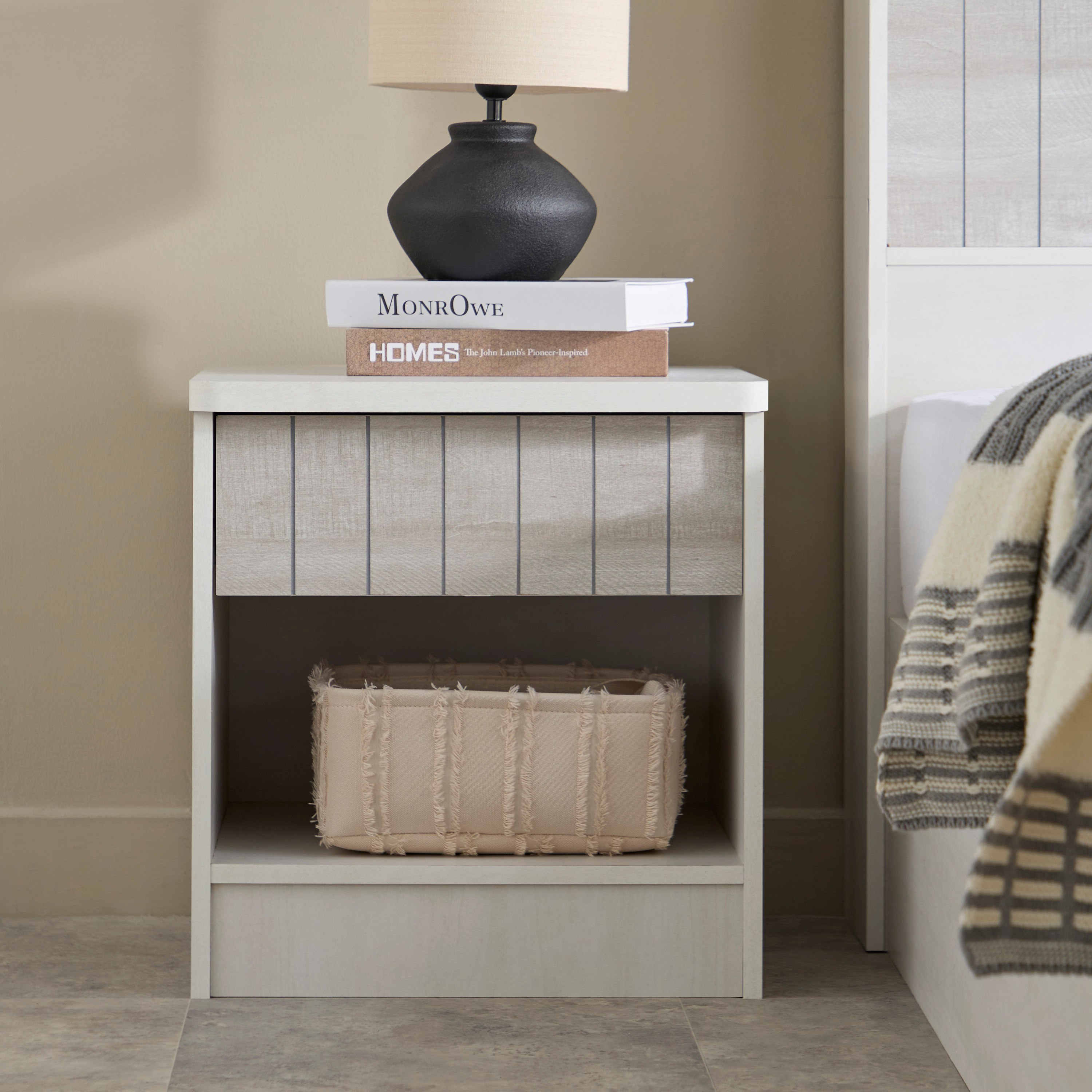Movo Liverpool 1-Drawer Young Nightstand-PROMO_HB_UAE_HBX10_250526-image-2
